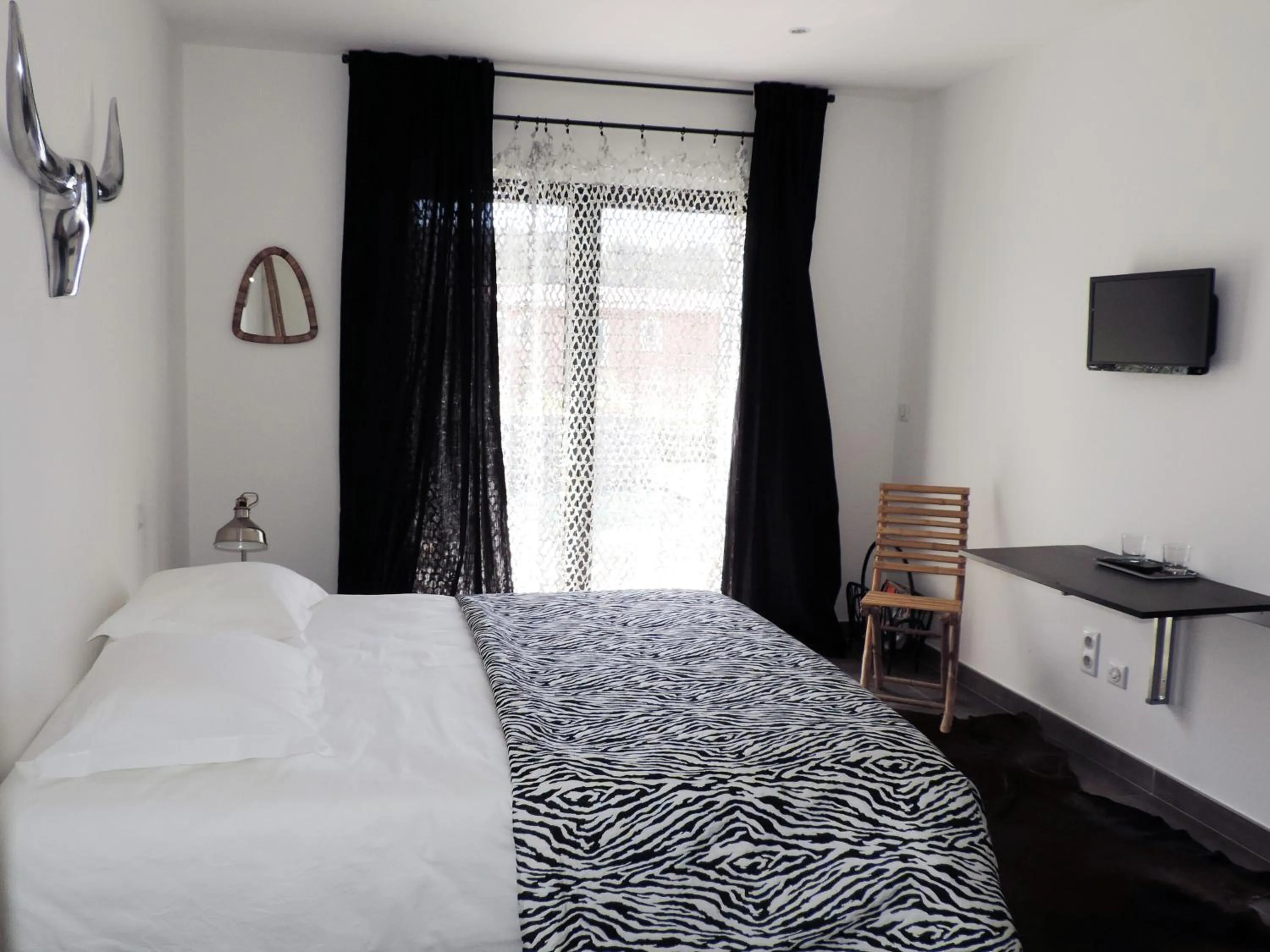 Bedroom, Bed in Villa Le Sud