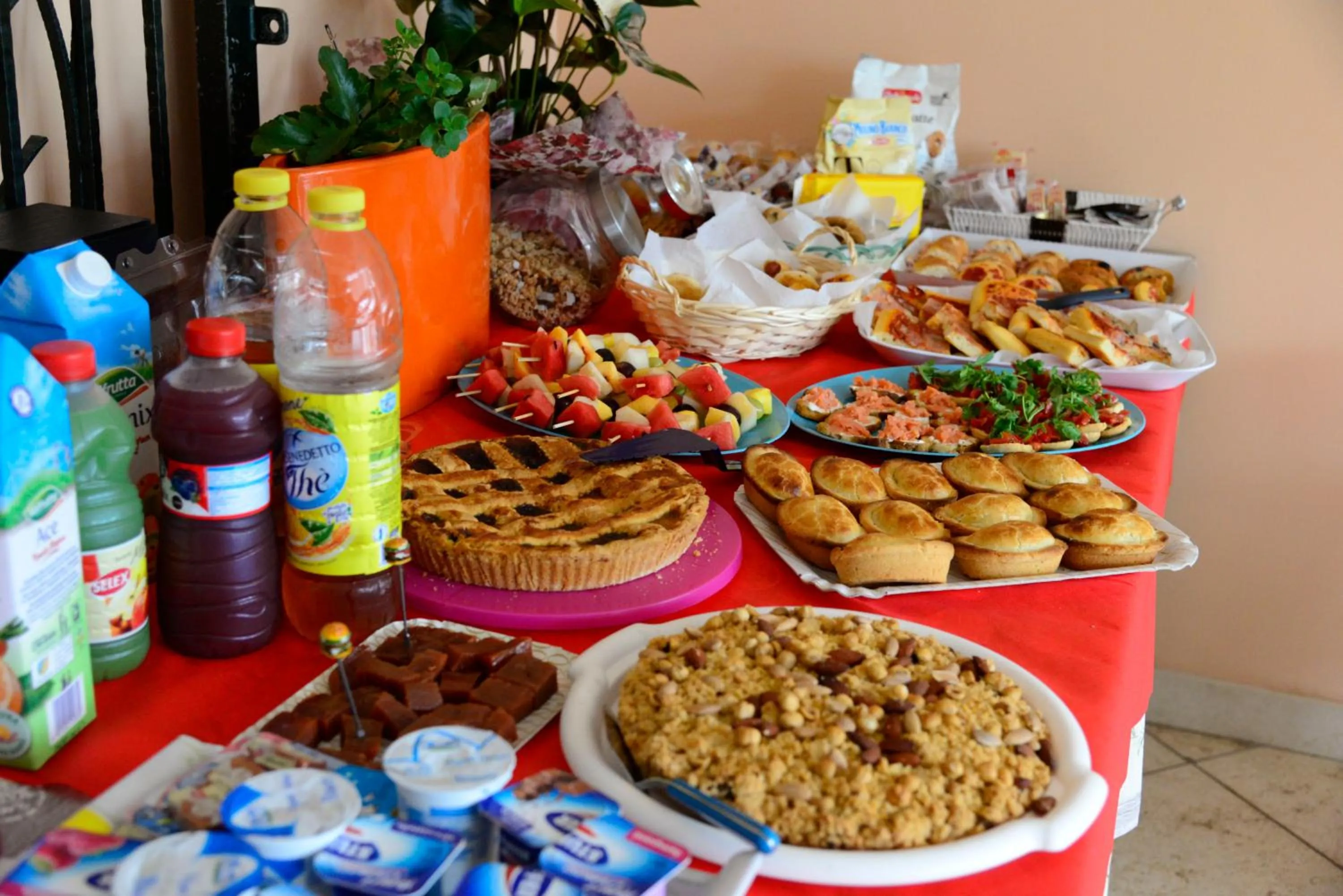 Buffet breakfast in B & B Paradise