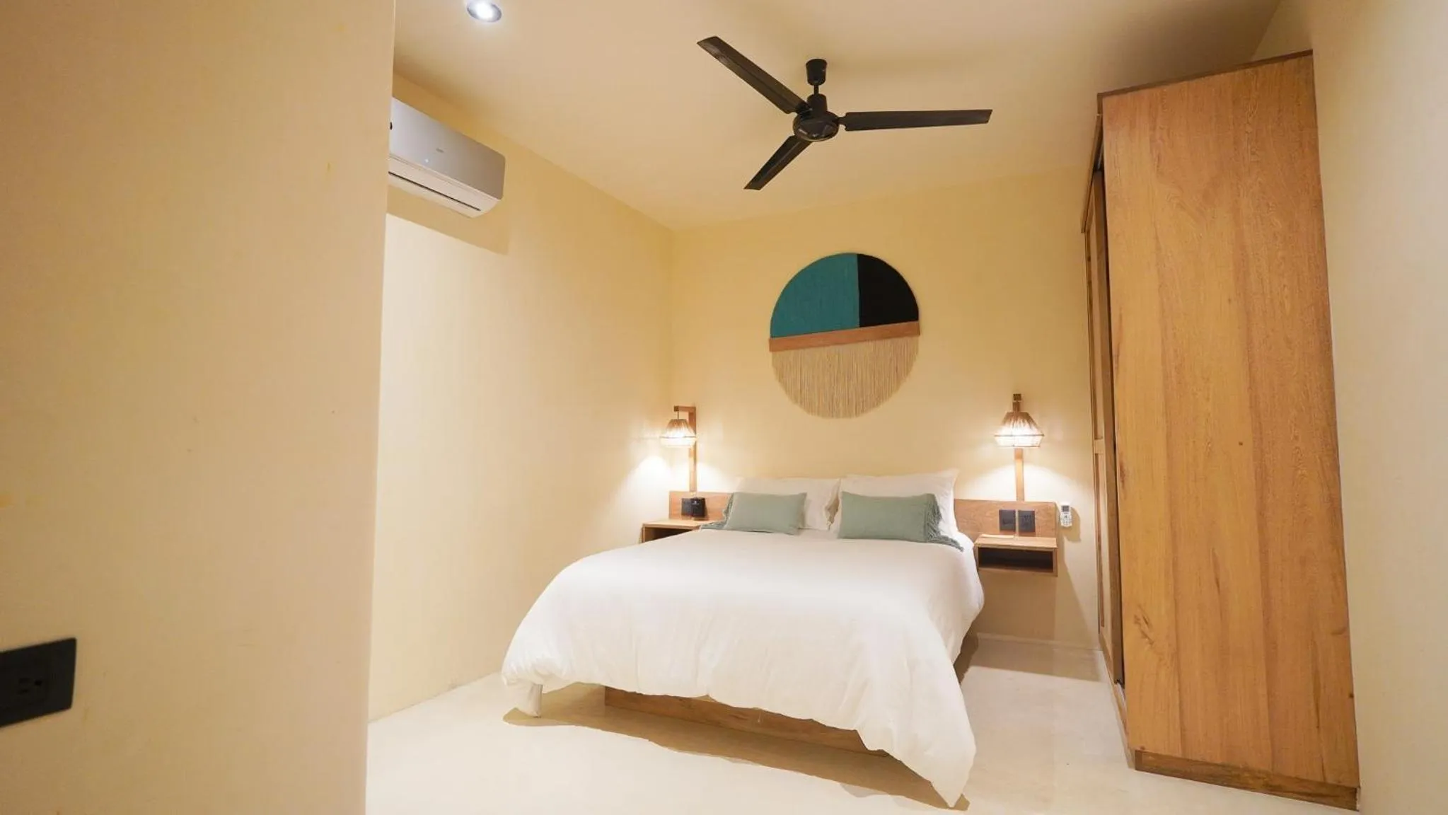 Bed in Casa Borka LUXURY FULLY FURNISHED BEACH CONDOS WITH POOL