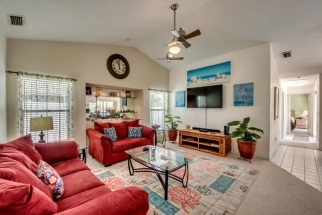 Villa McArita - 4 bedroom home w. heated pool on the water