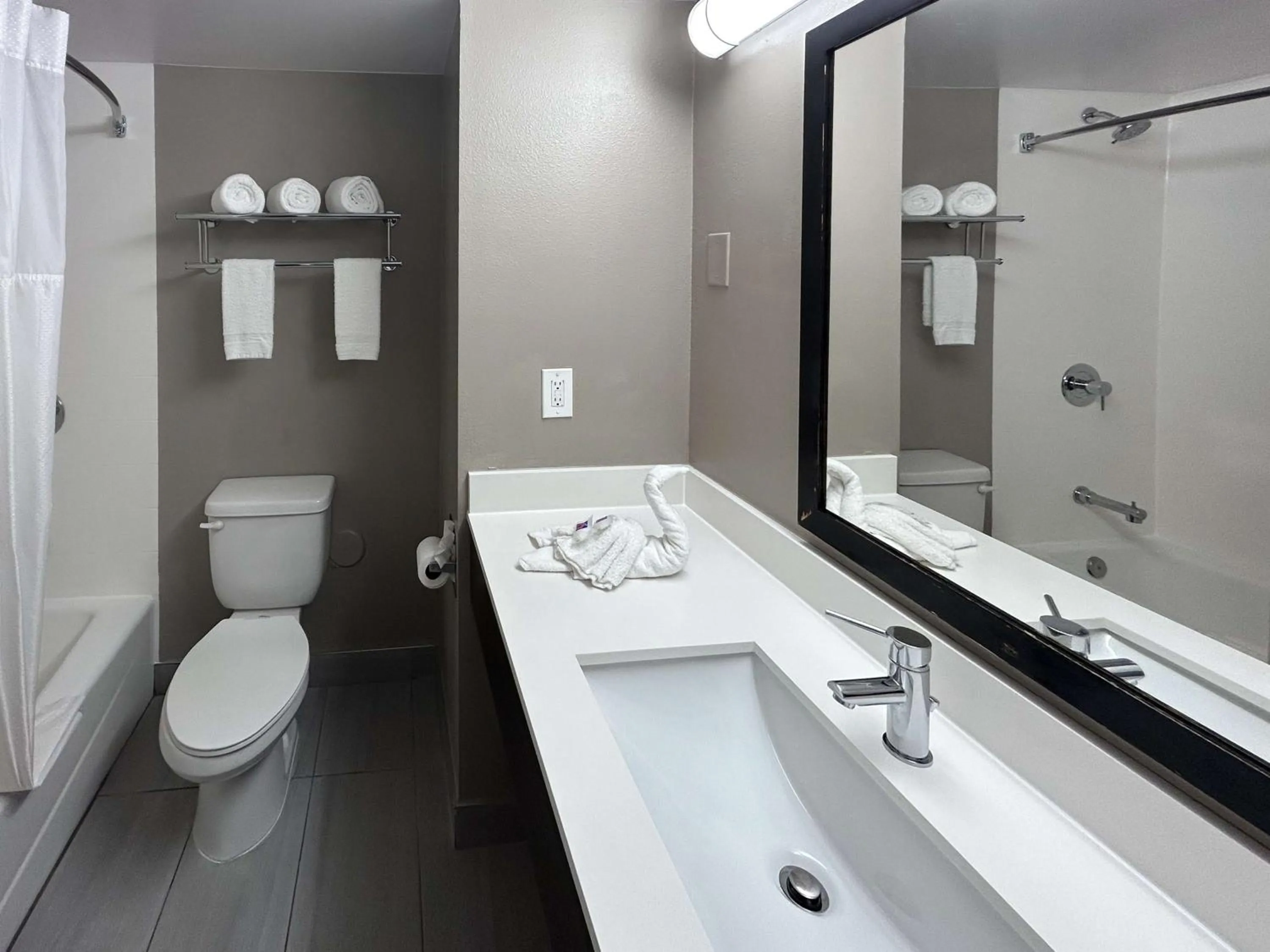 Bathroom in Studio 6 Suites Carson, CA