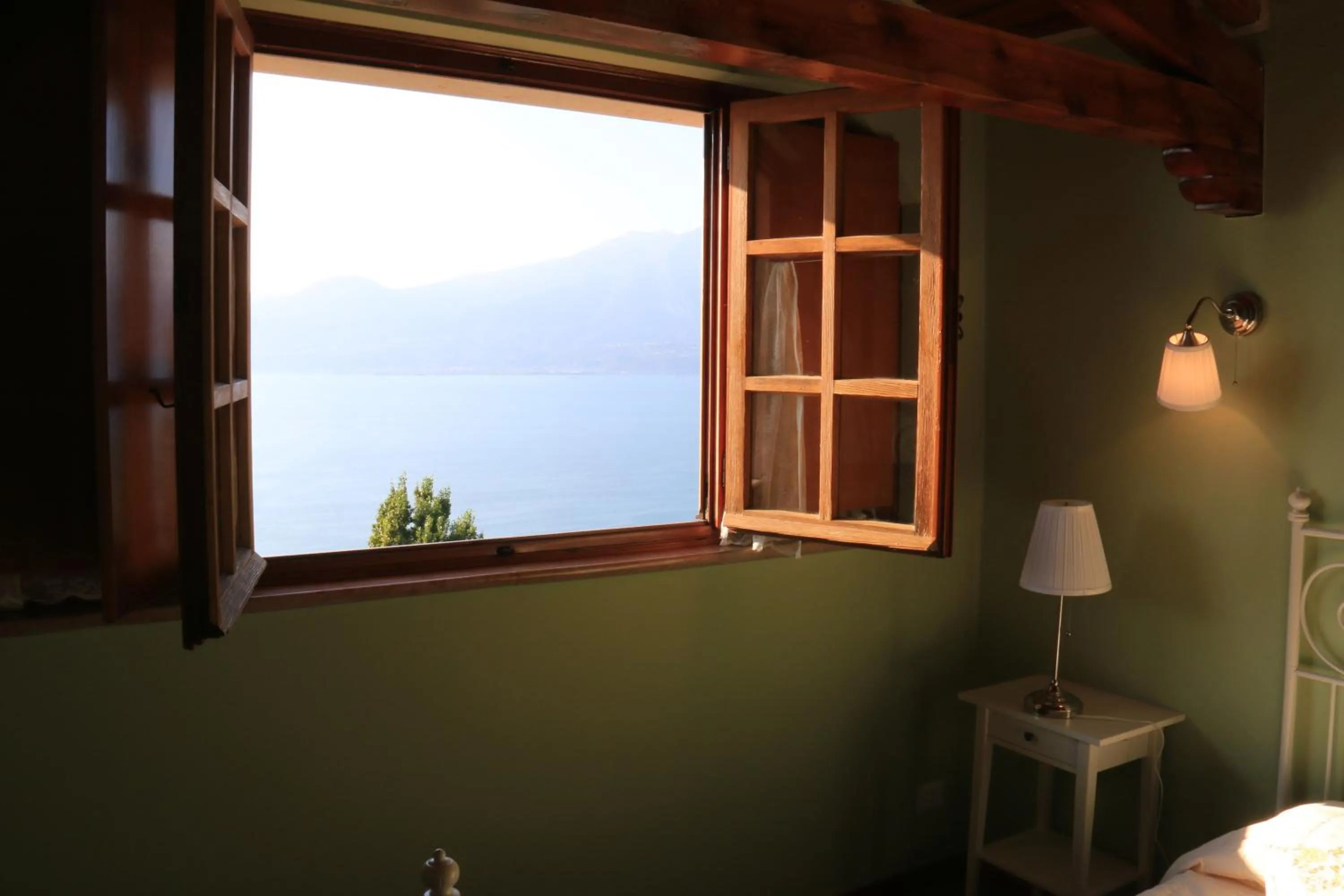 Lake view in Villa Margiò