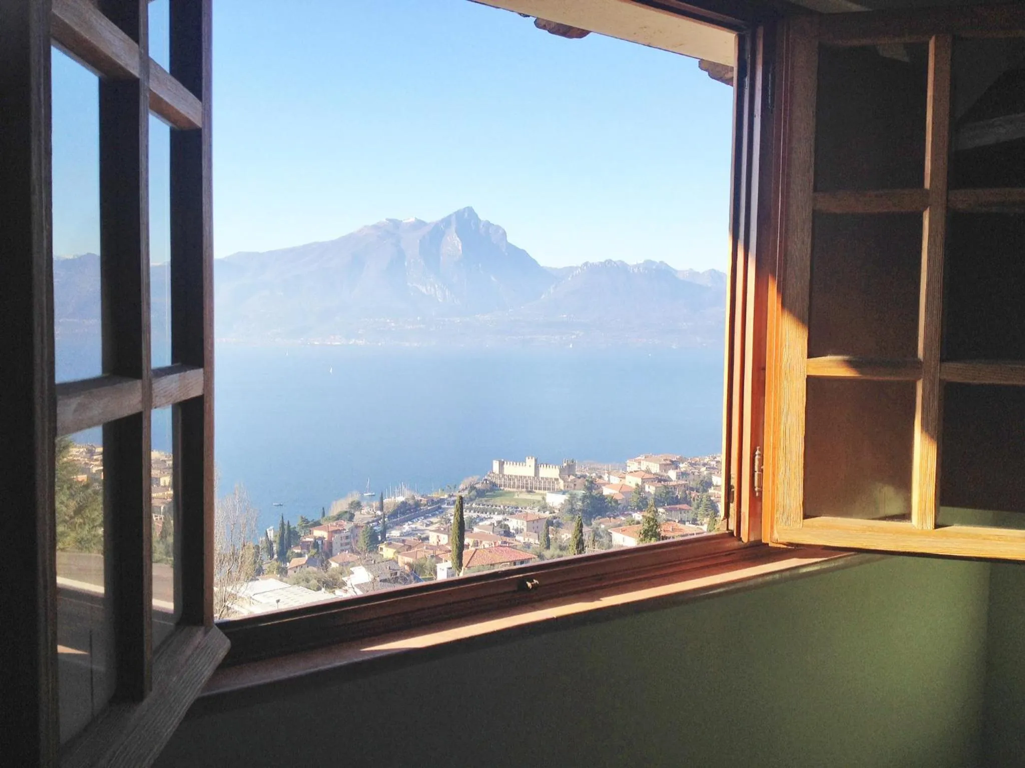 Lake view in Villa Margiò