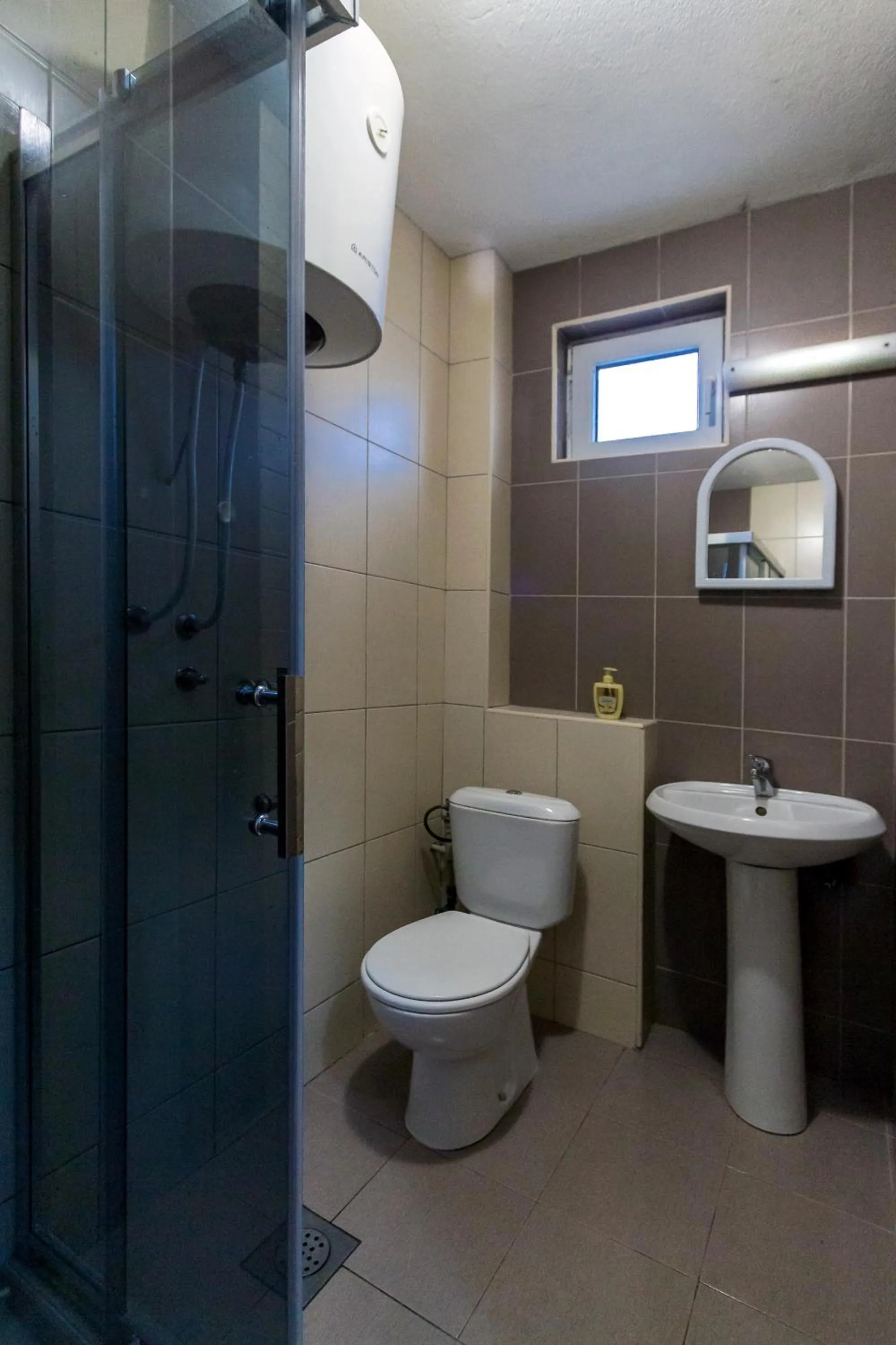 Bathroom in Bitrak Guest House