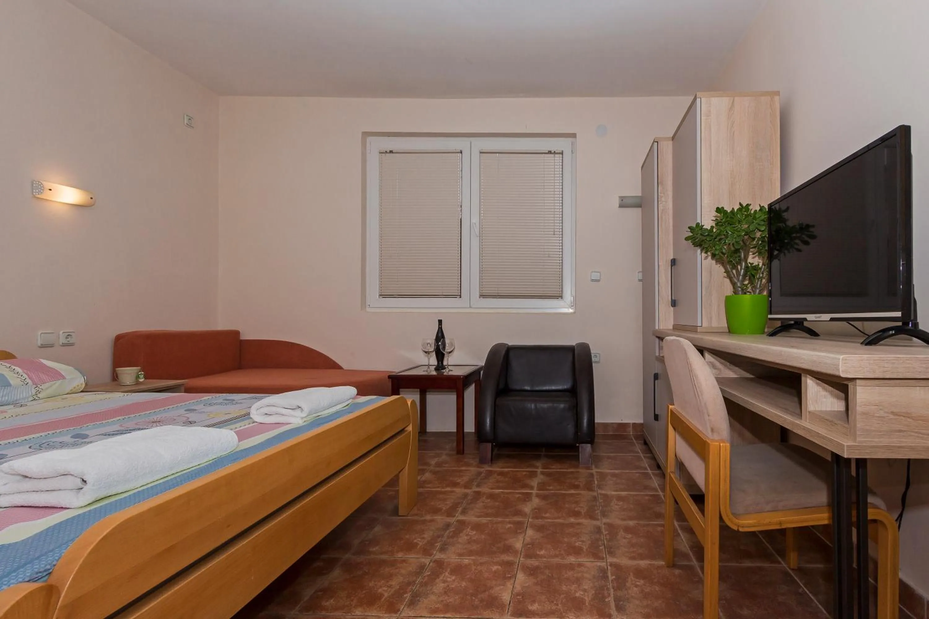 Bed in Bitrak Guest House