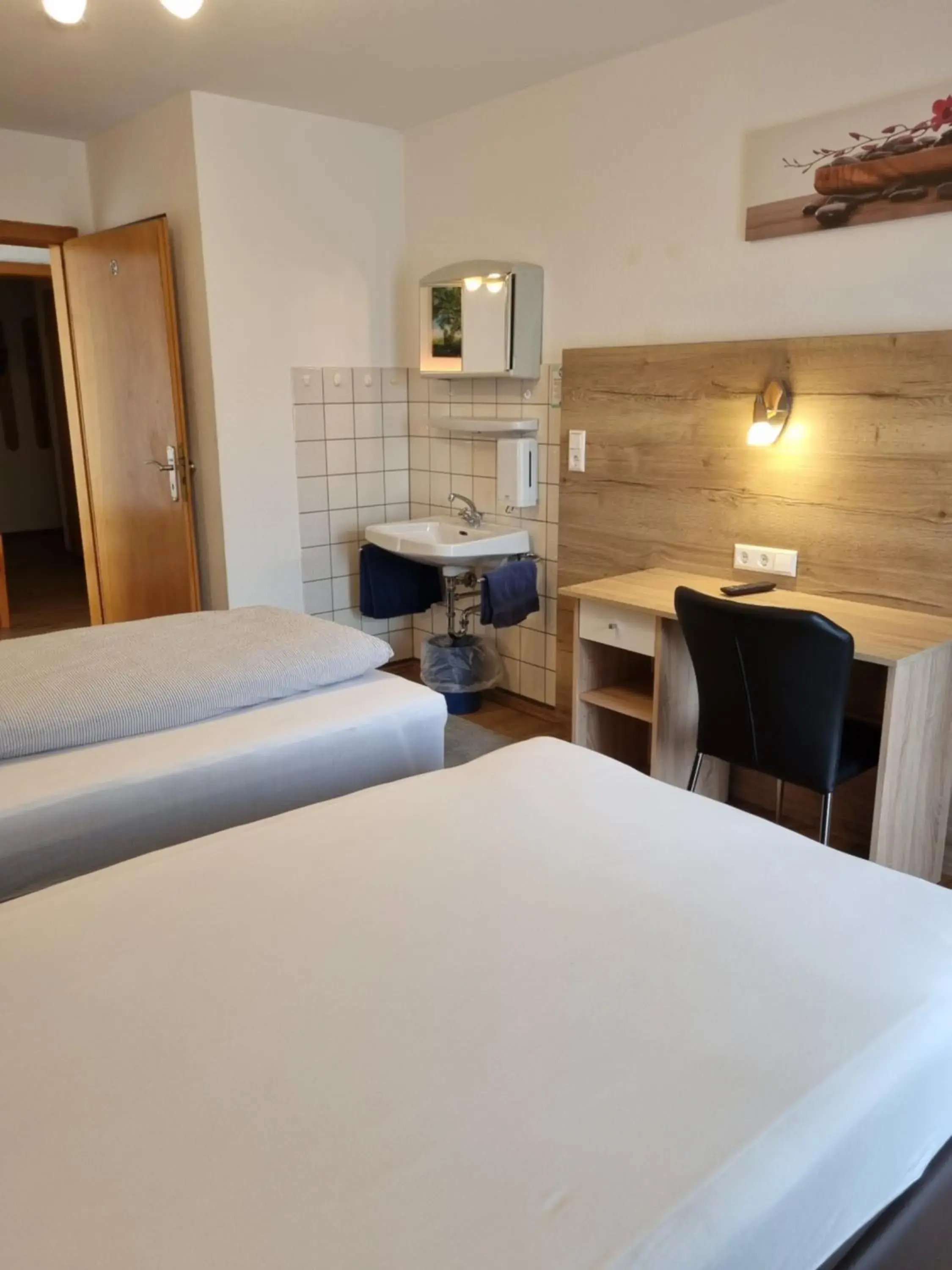 Business Double Room with Balcony - single occupancy in Landhotel Engel Business Double Room with Balcony - single occupancy in Landhotel Engel