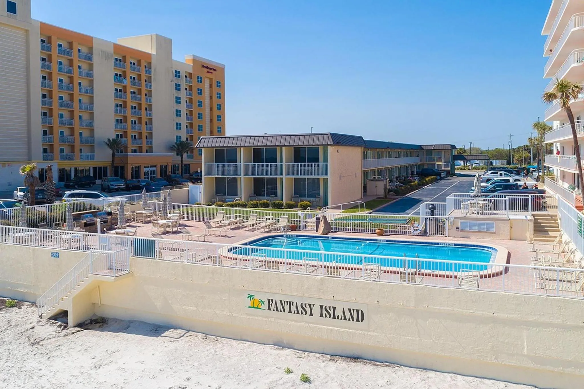 Property building in Fantasy Island Resort, Daytona Beach Shores