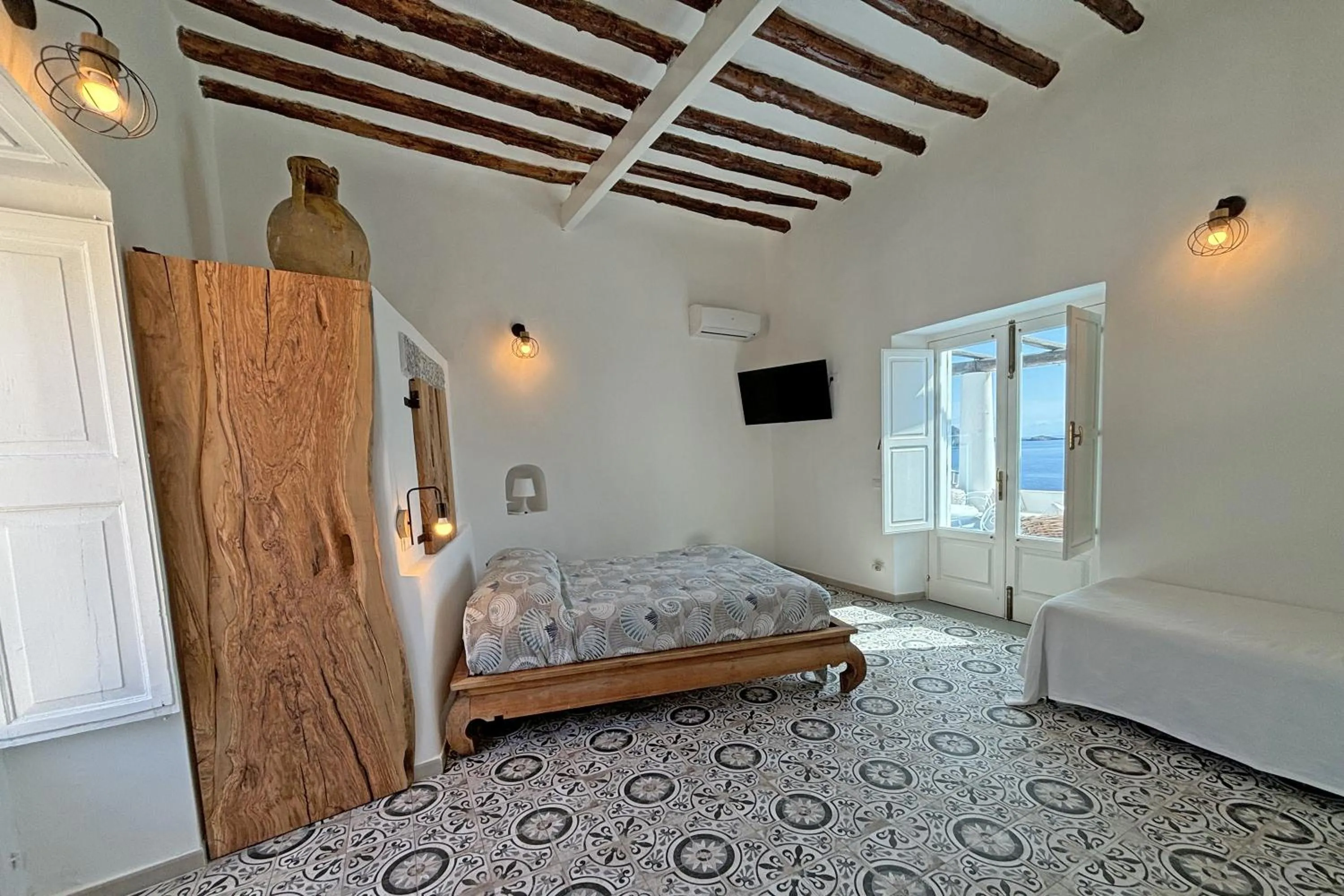 Photo of the whole room, Bed in Casa Acquamarina