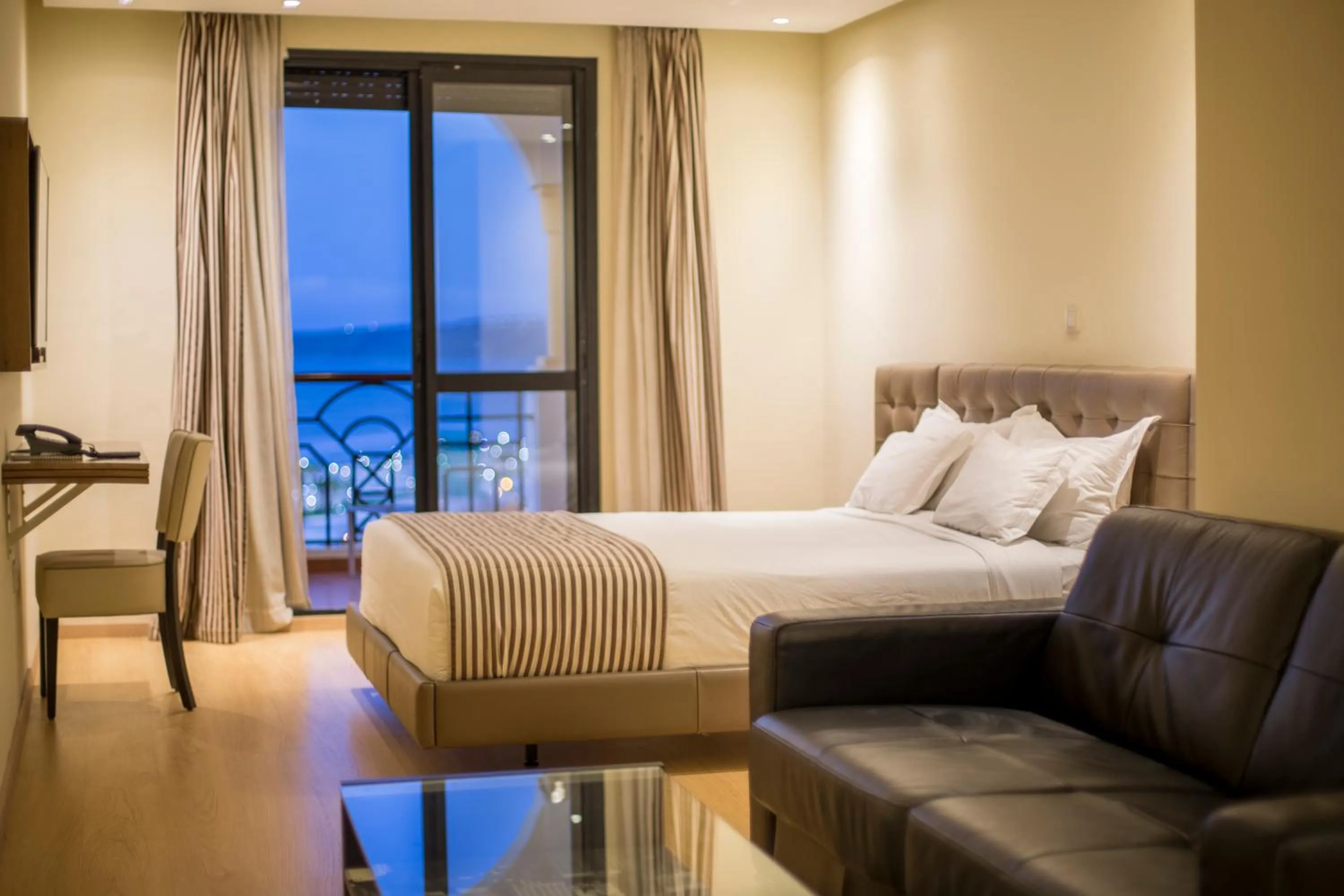 Bed in Le Rio Appart-Hotel City Center