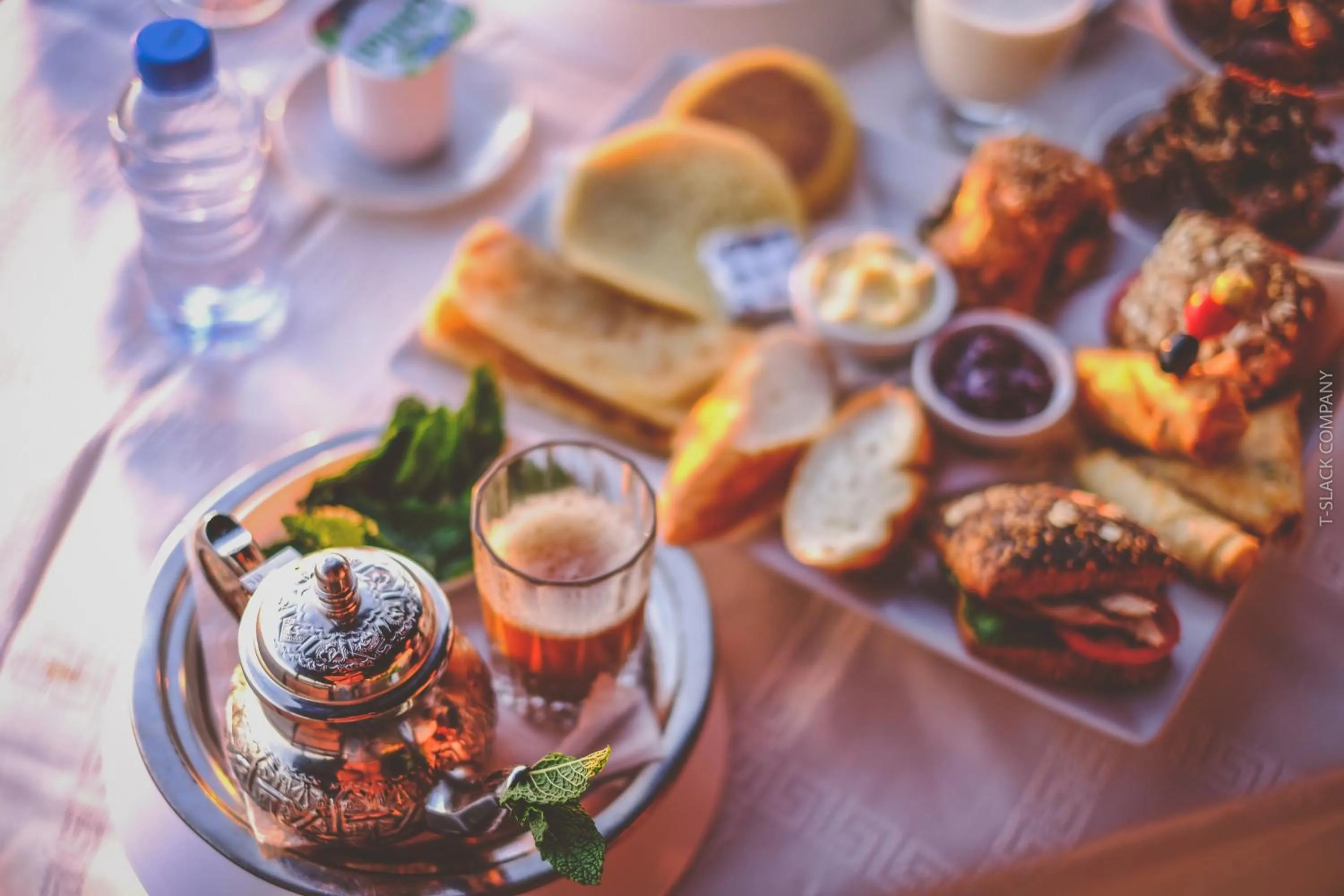 Breakfast in Le Rio Appart-Hotel City Center