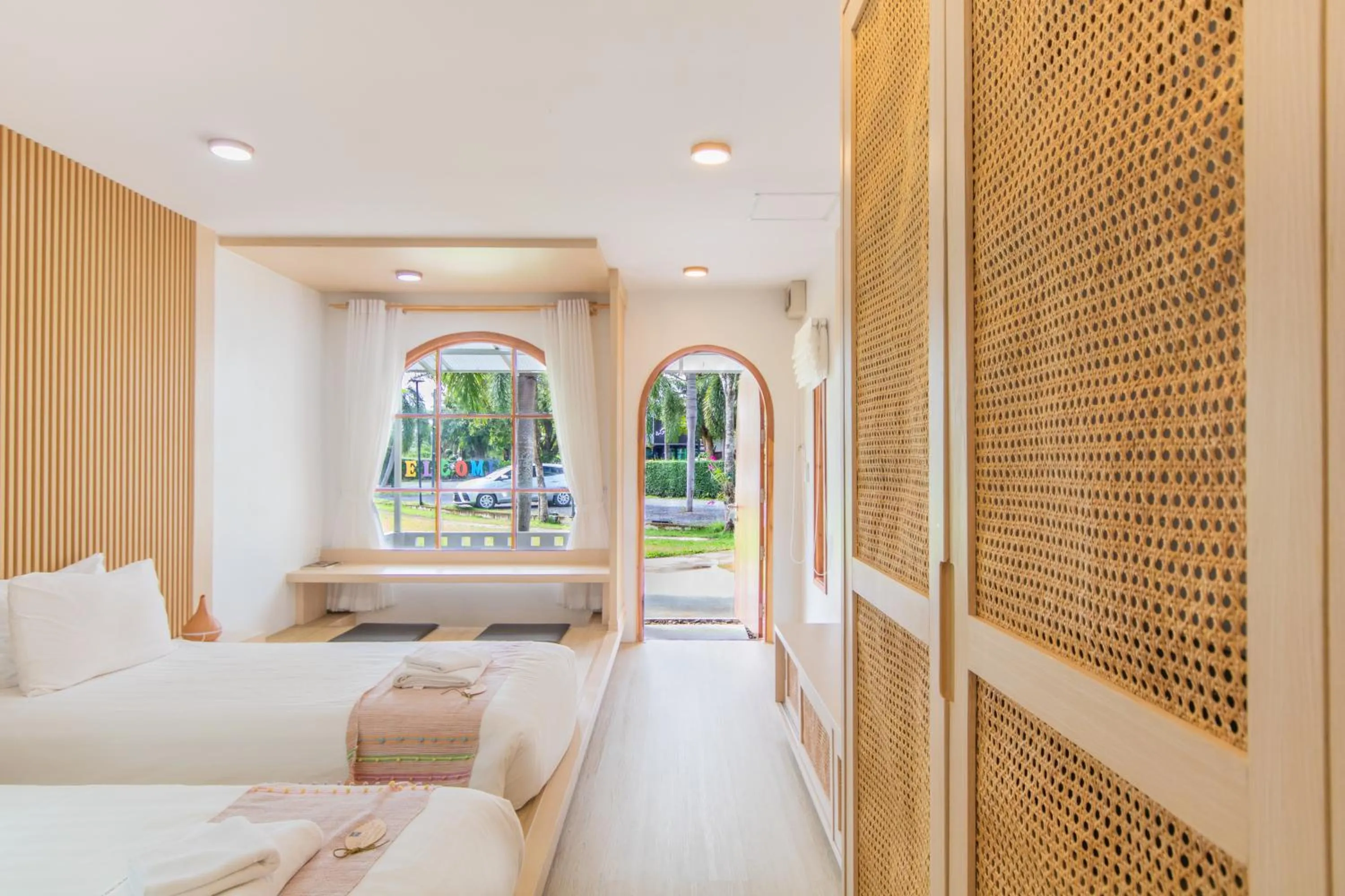 Photo of the whole room, Bed in Sangthong Resort at Chiang Klang