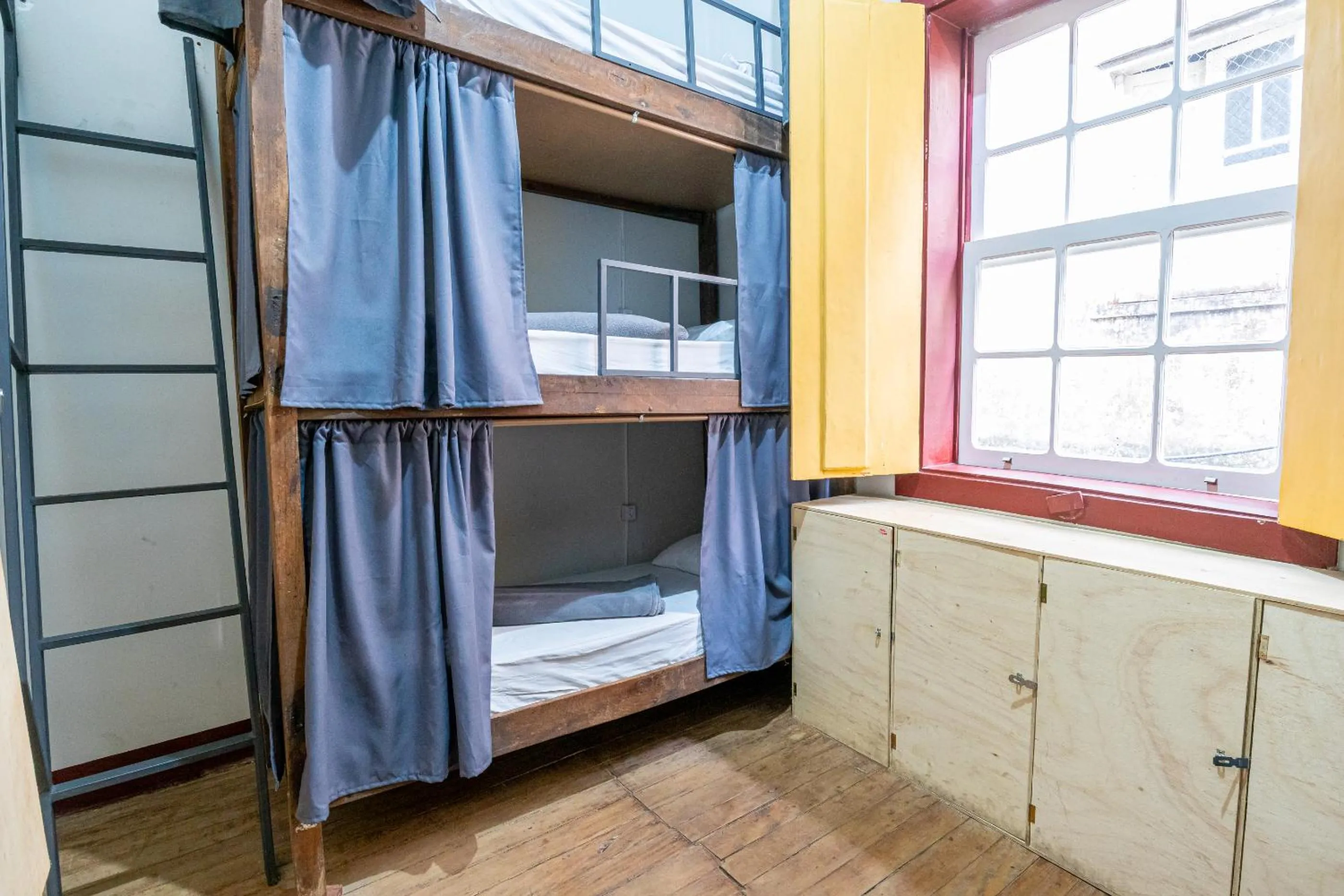 Bed in É Hostel