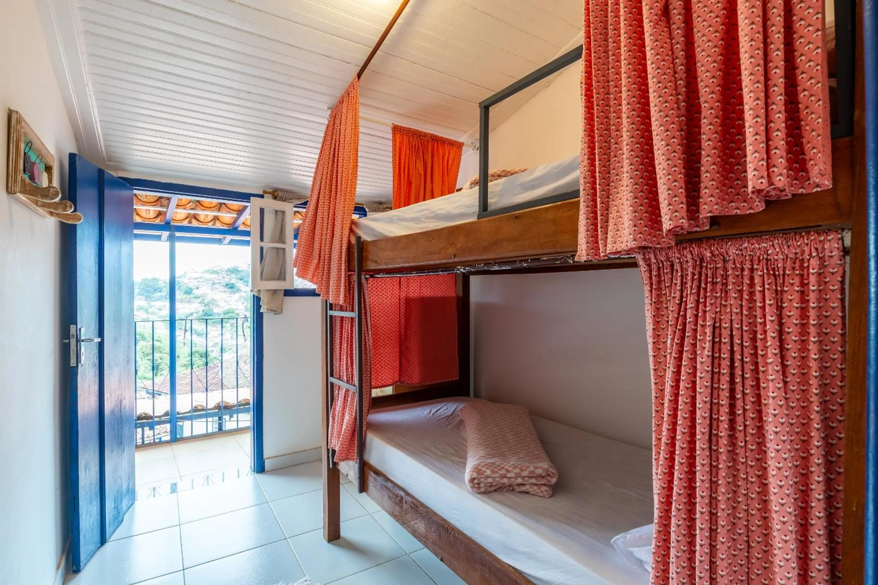 Bed in É Hostel