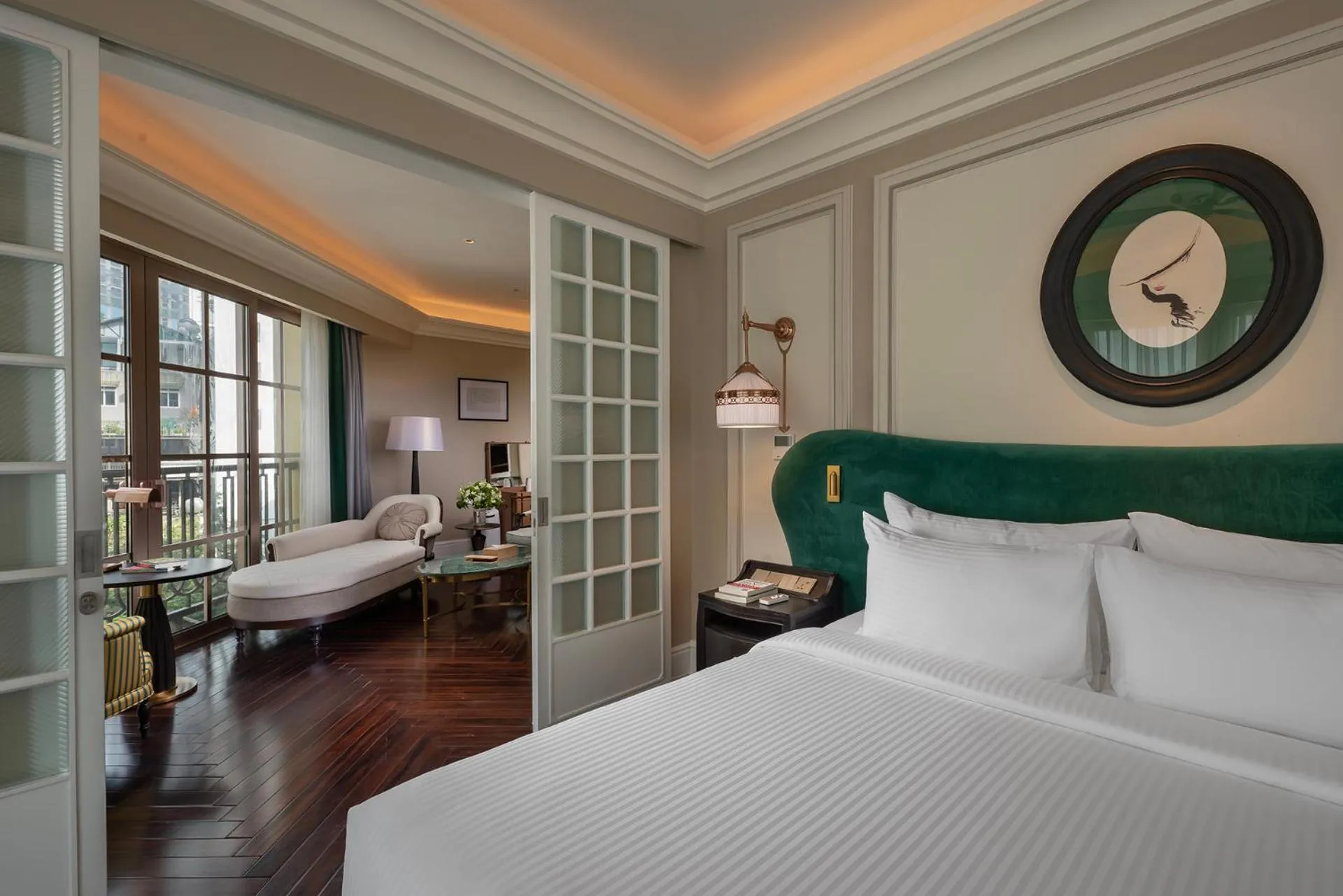 Bed in Hôtel de l'Amour Tam Đảo