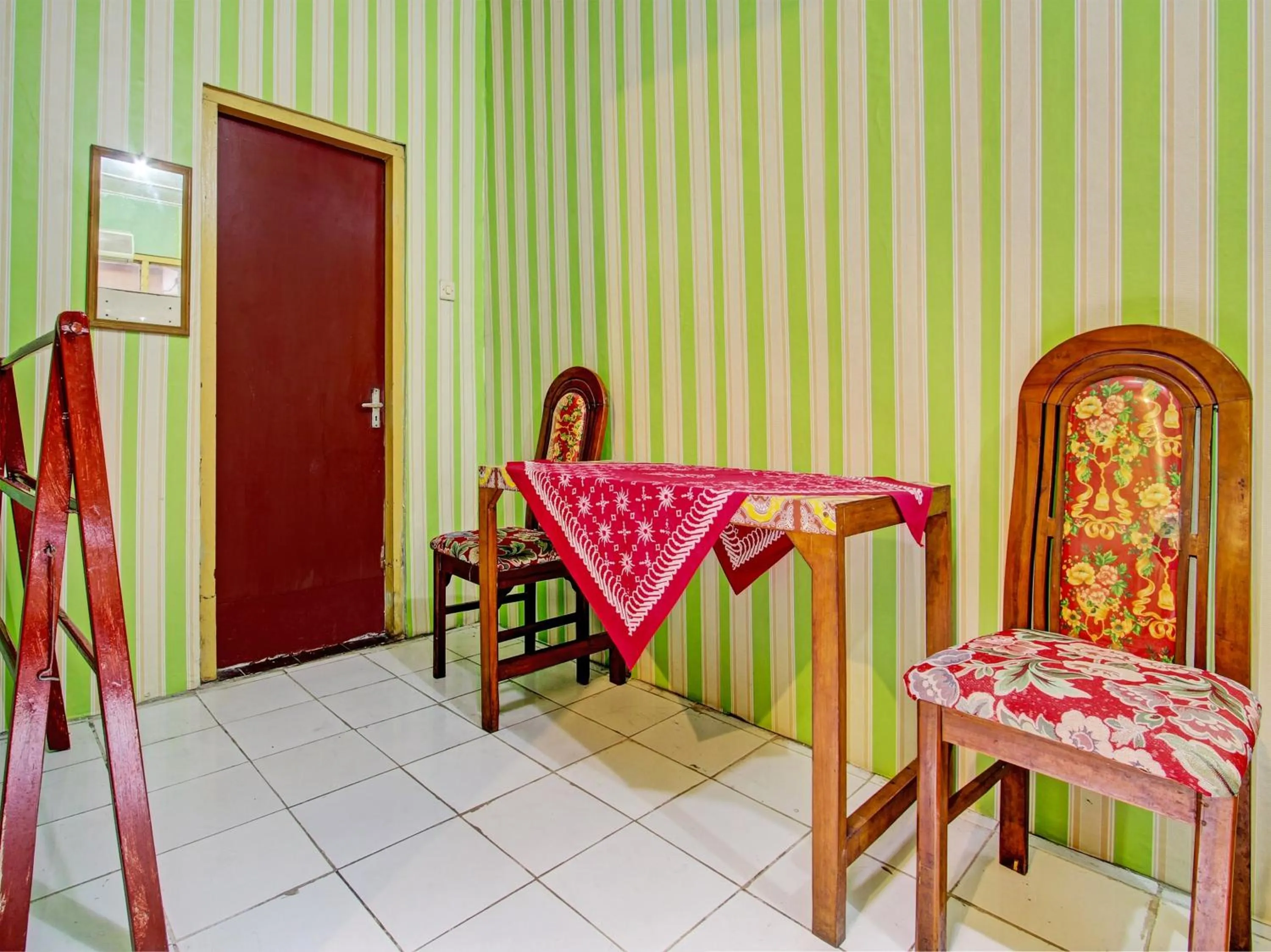 Bedroom in Hotel O Jaya Kusuma