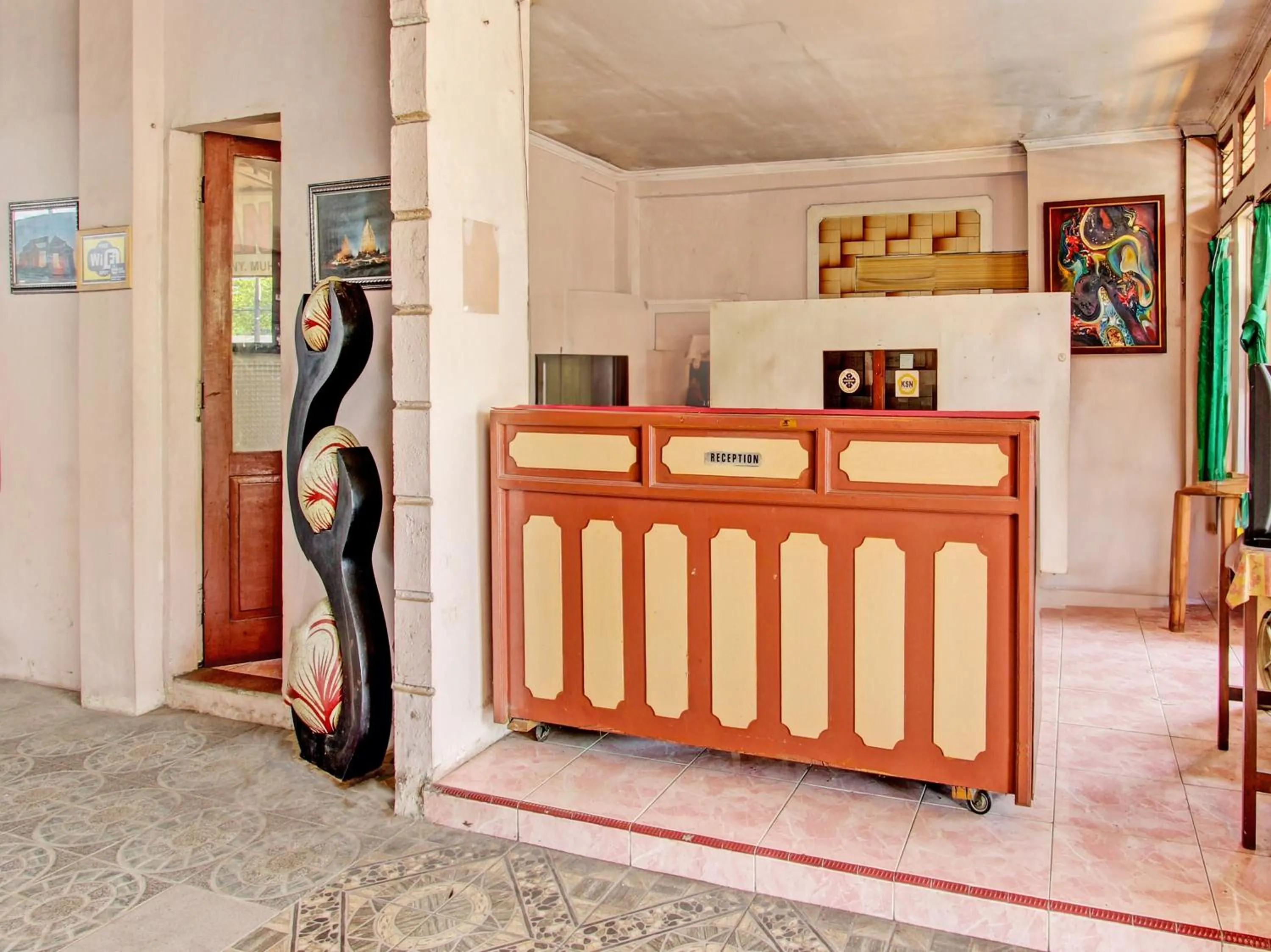 Lobby or reception in Hotel O Jaya Kusuma