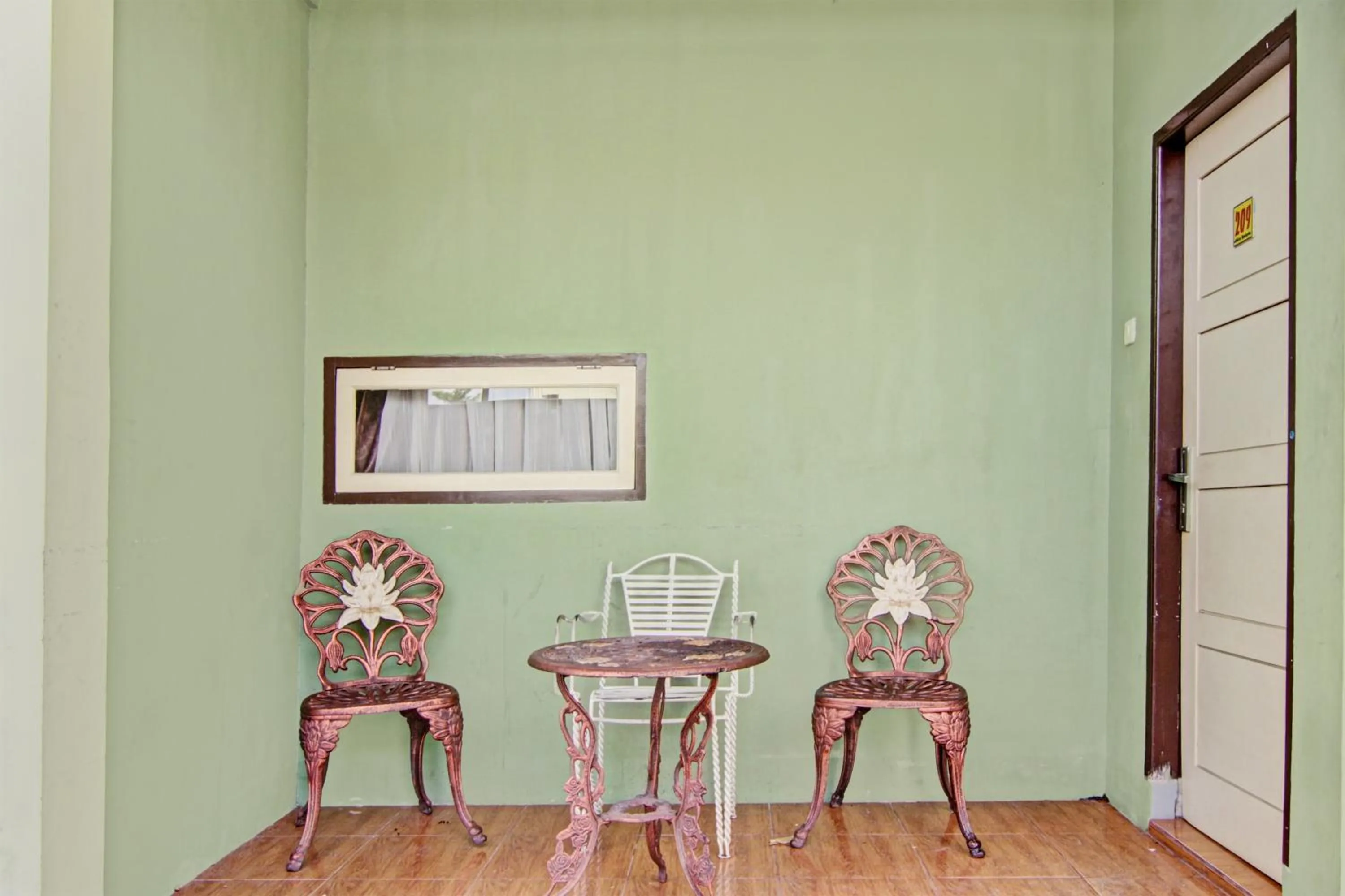 Lobby or reception in Hotel O Penginapan Budi SyariahNearTaman Amaryllis Pekanbaru