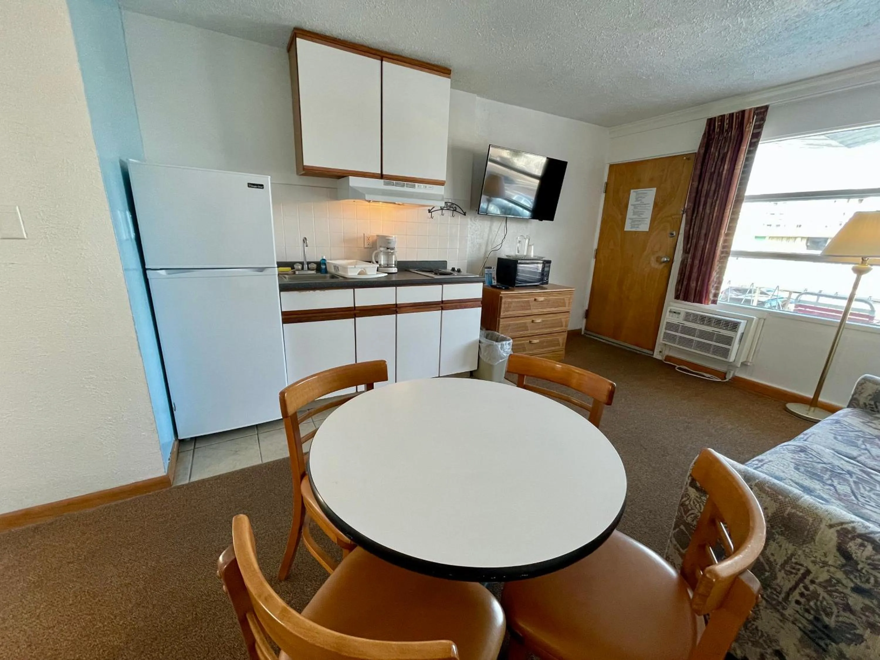 Pink Champagne Motel