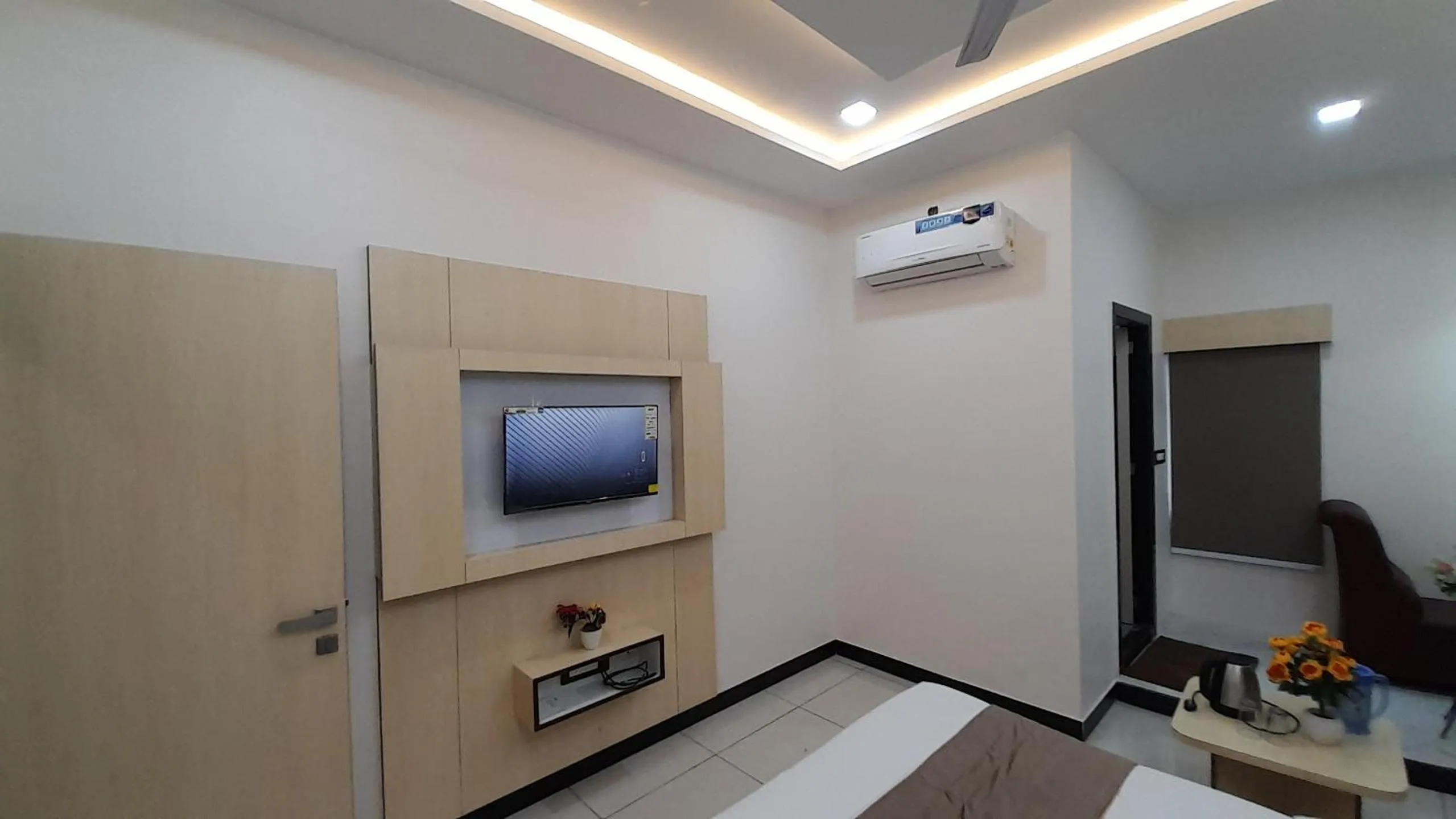 Communal lounge/ TV room in Hotel Sun Palace