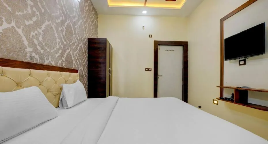 Bed in Hotel Sun Palace