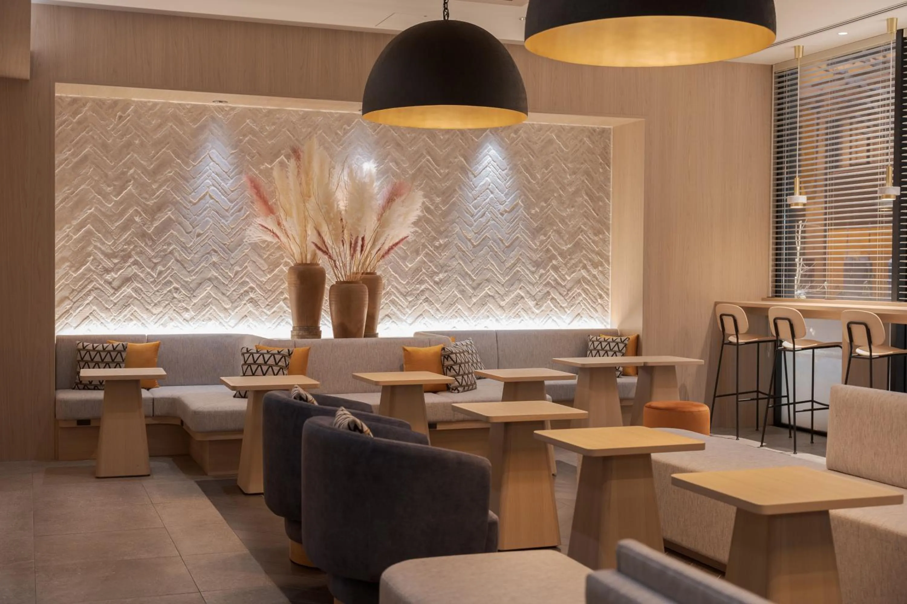 Restaurant/places to eat in the b sapporo