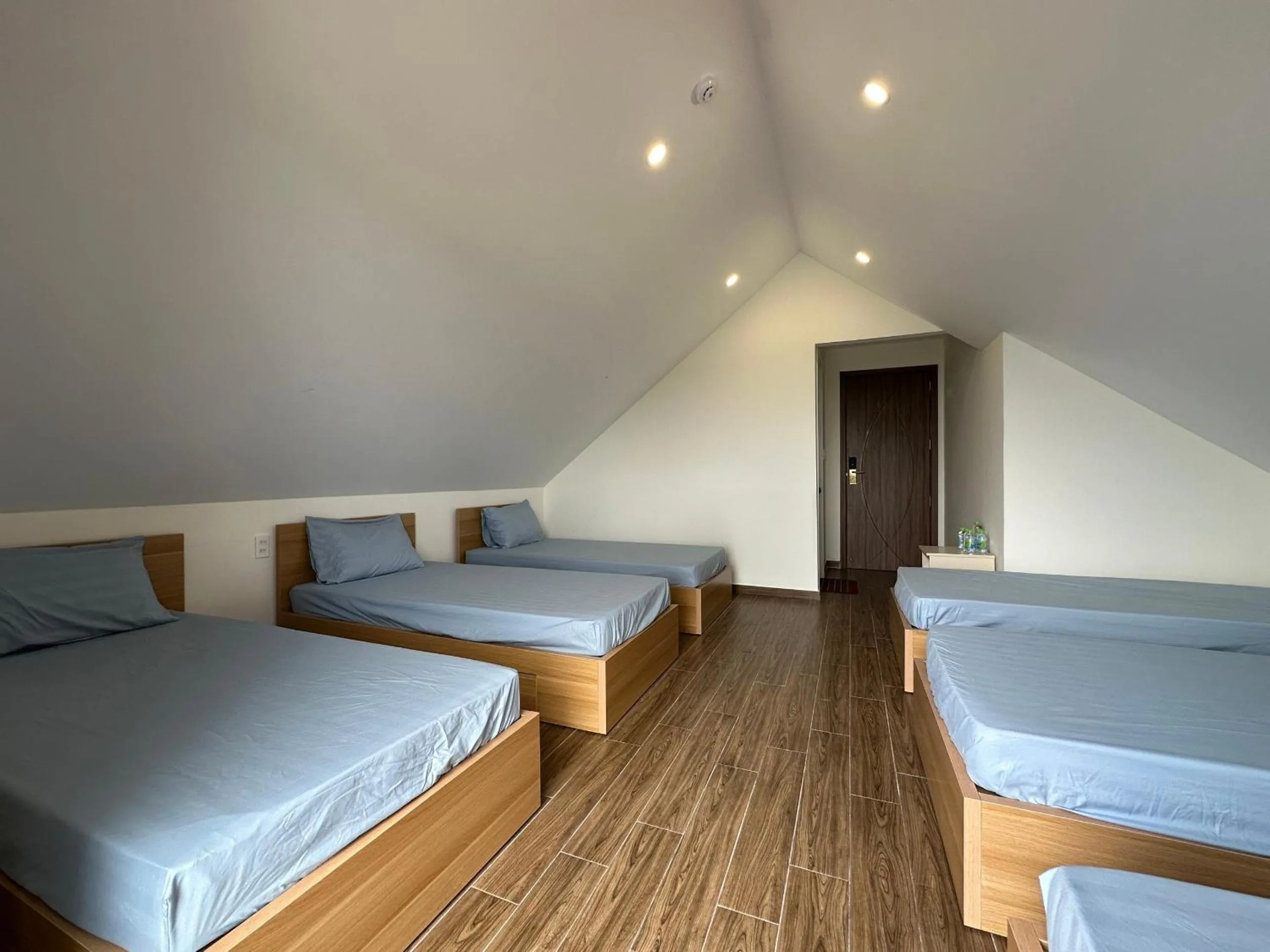 Bedroom, Bed in Capital O 1208 Phong Van Villa