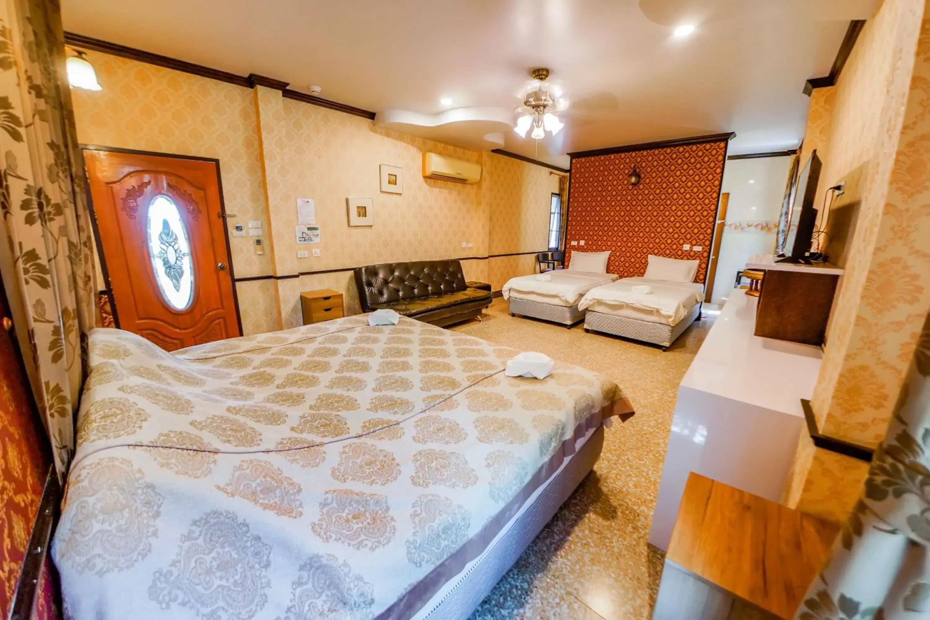 Quadruple Room with Bathroom in Happy Garden Resort Betong Quadruple Room with Bathroom in Happy Garden Resort Betong