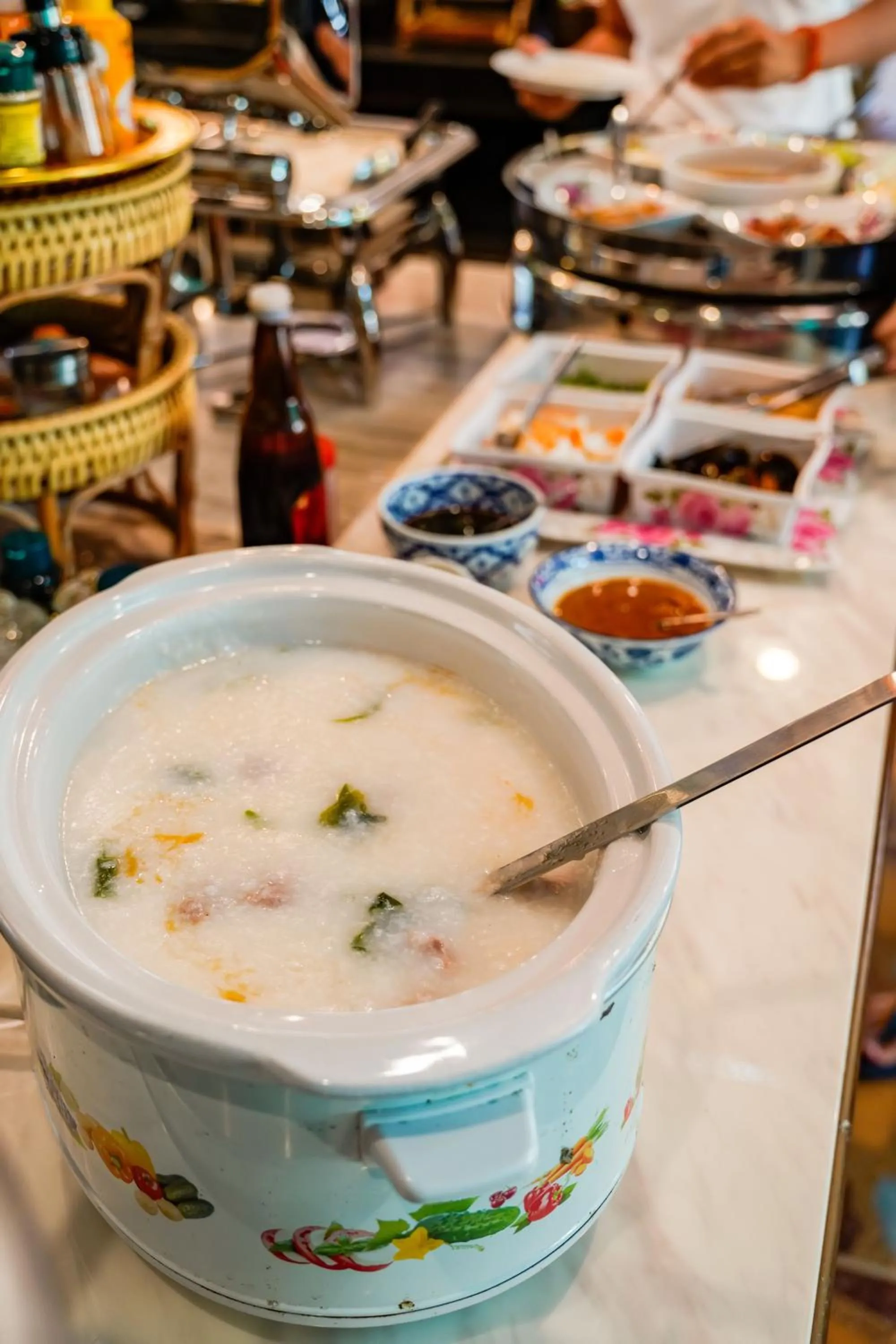 Food and drinks in Happy Garden Resort Betong