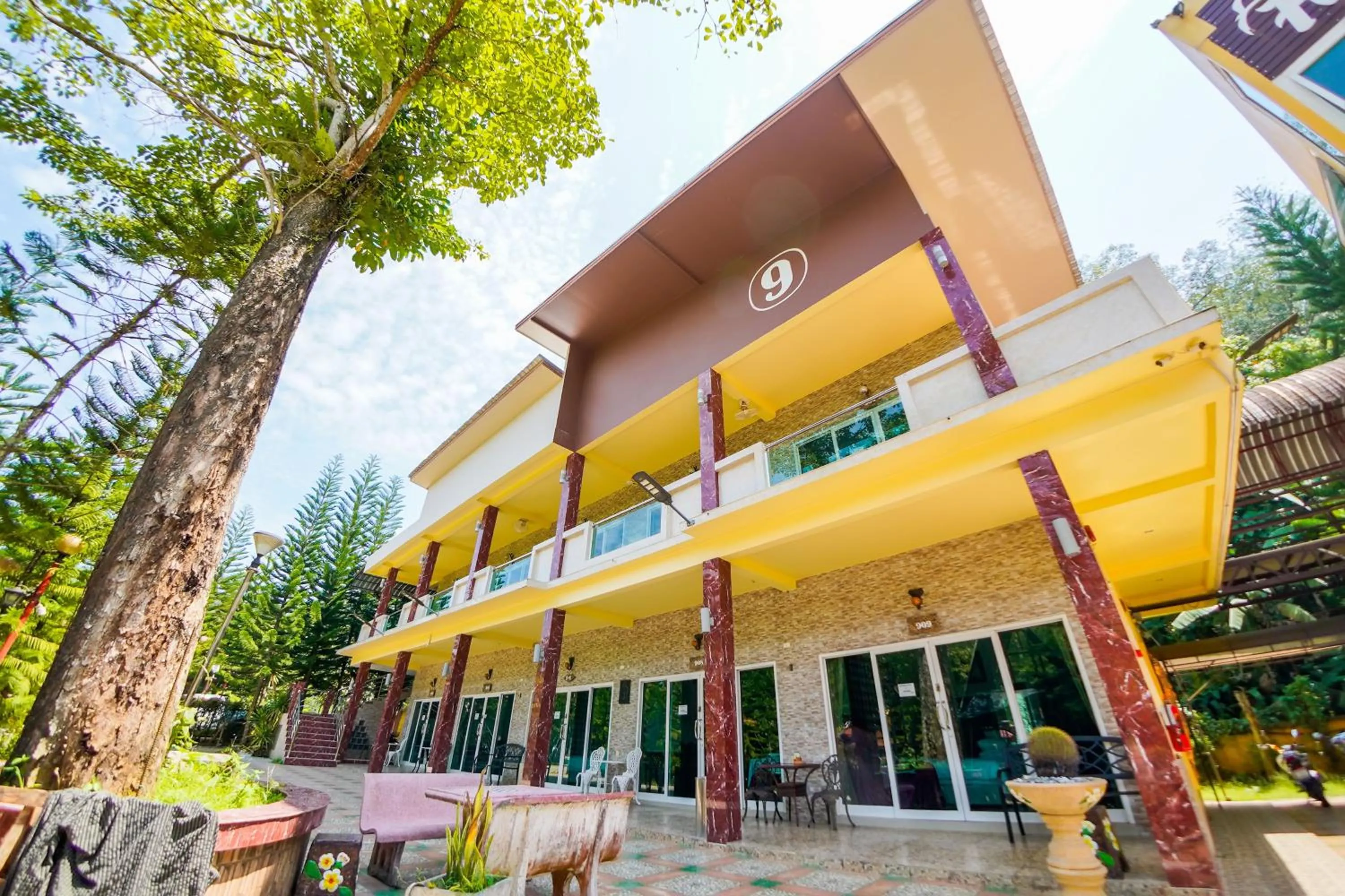 Property building in Happy Garden Resort Betong