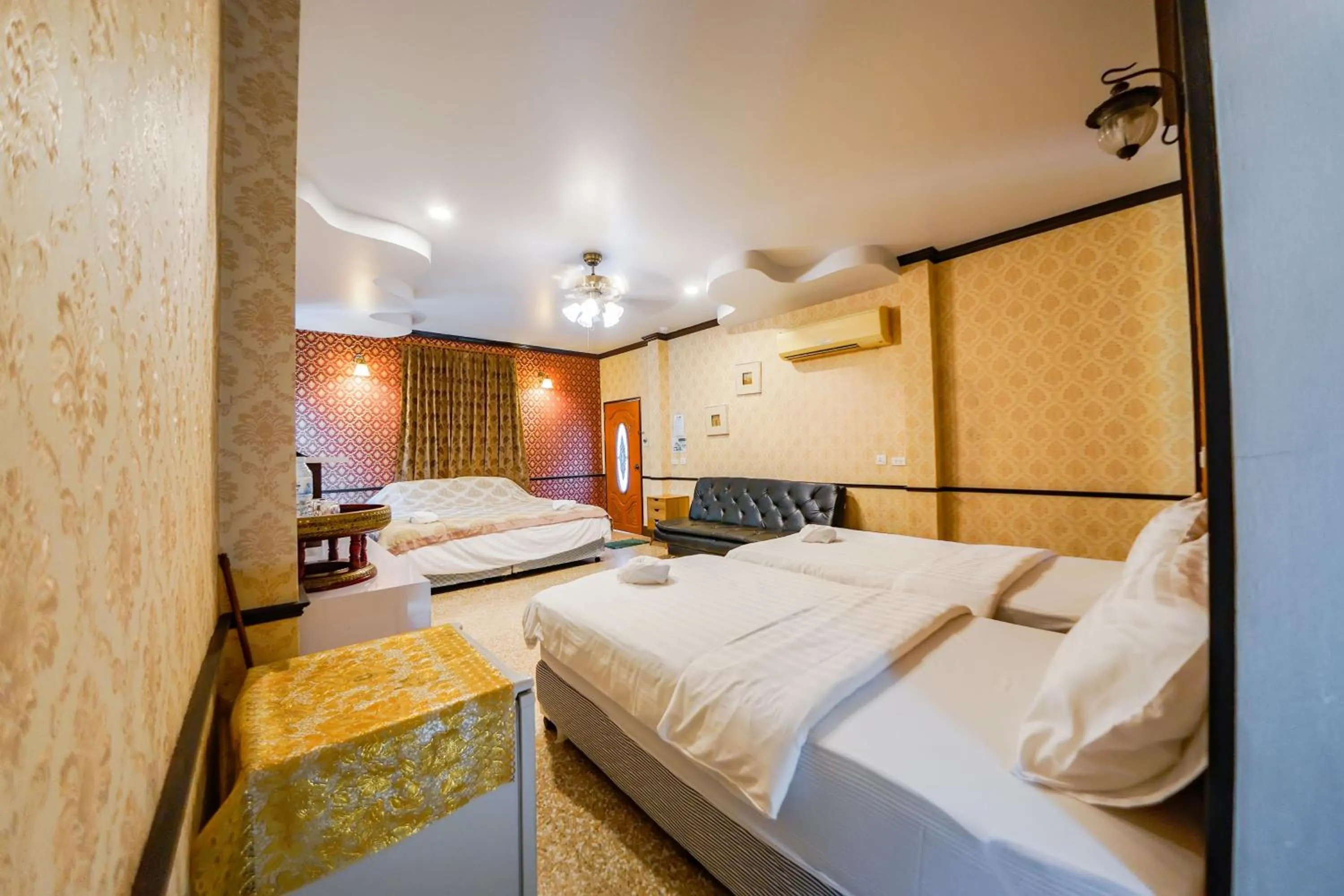 Bed in Happy Garden Resort Betong