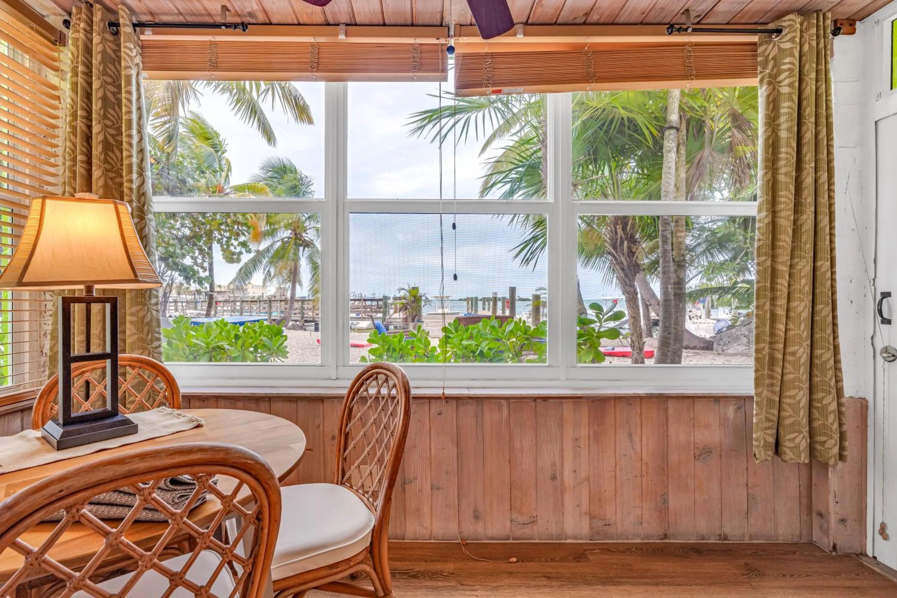 Captain Pip's Marina & Hideaway