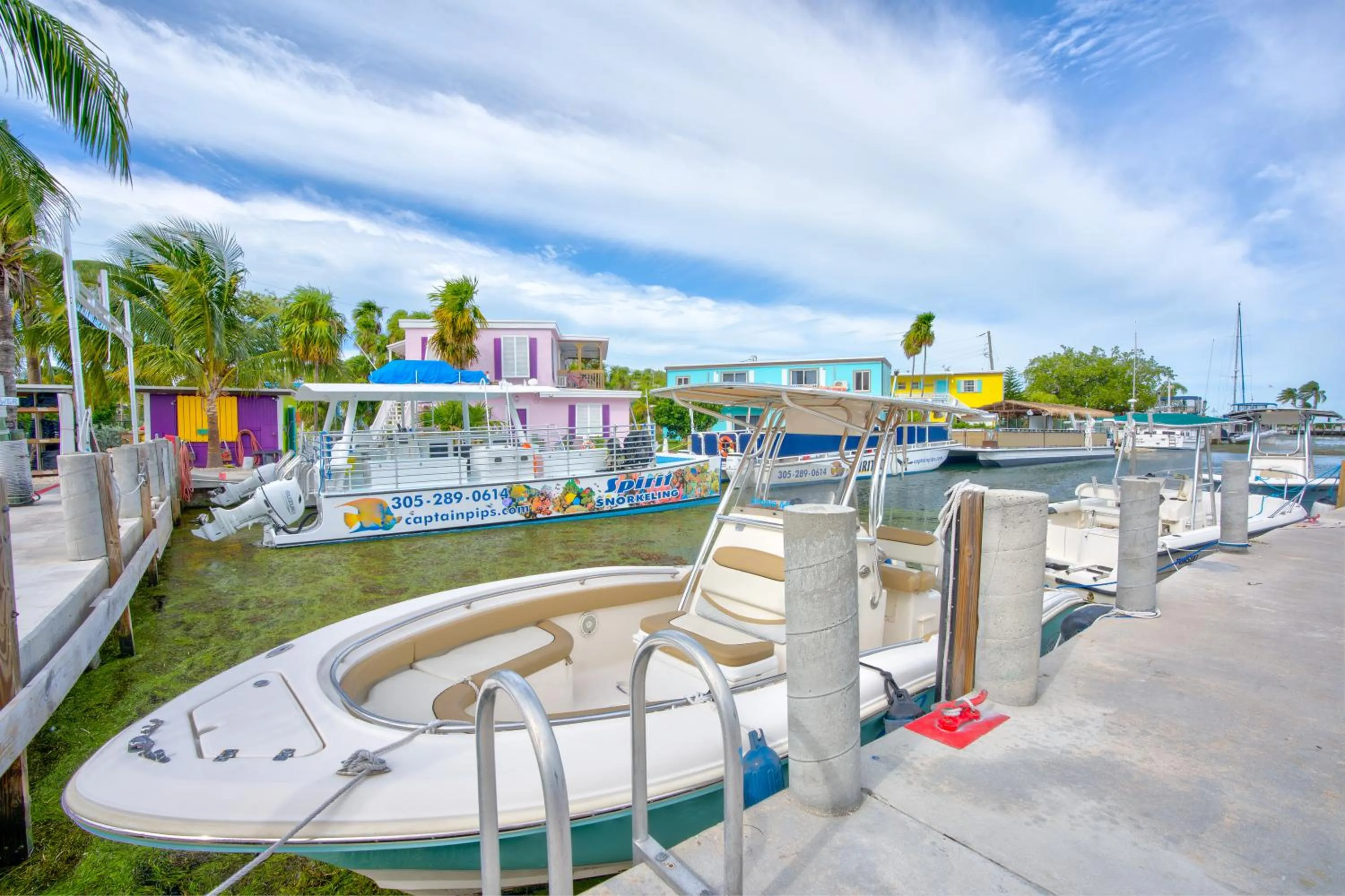 Captain Pip's Marina & Hideaway