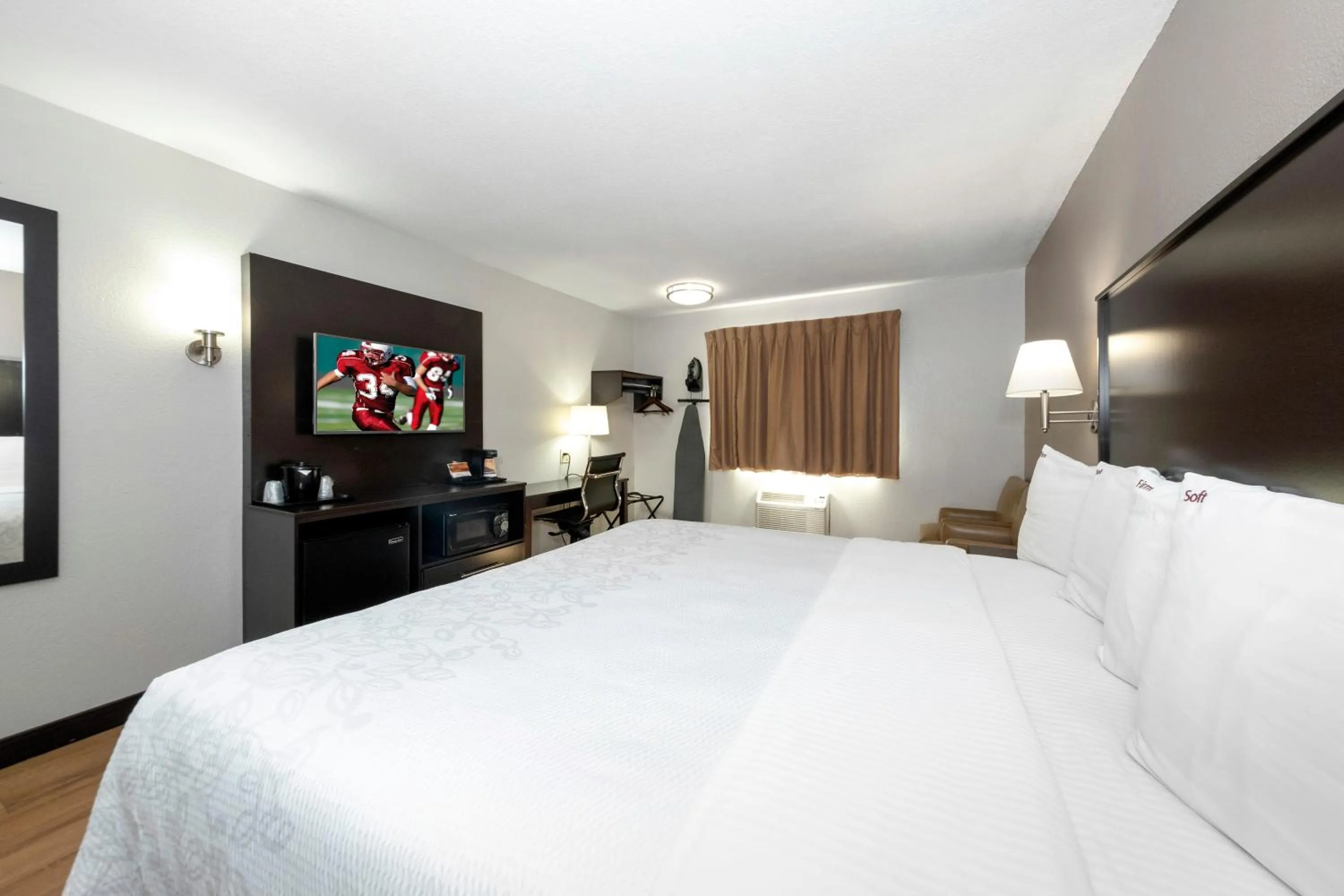 Photo of the whole room in Red Roof Inn PLUS+ Huntsville