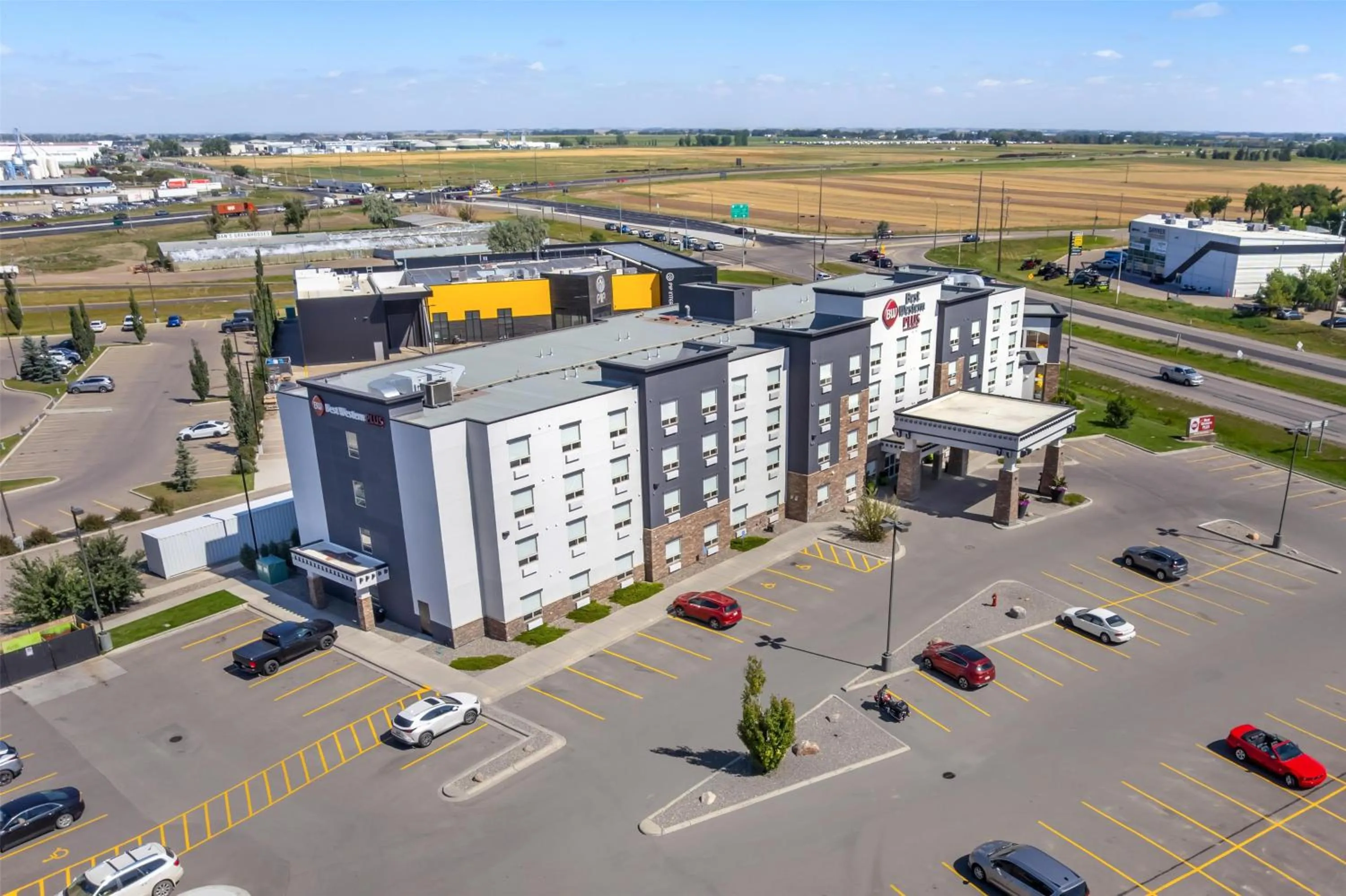 Property building in Best Western Plus Service Inn & Suites