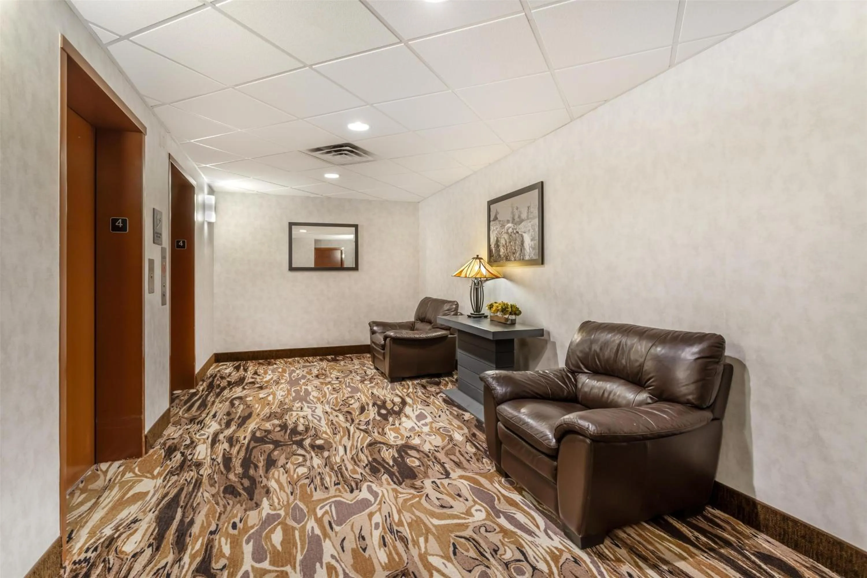 Lobby or reception, Bed in Best Western Plus Service Inn & Suites