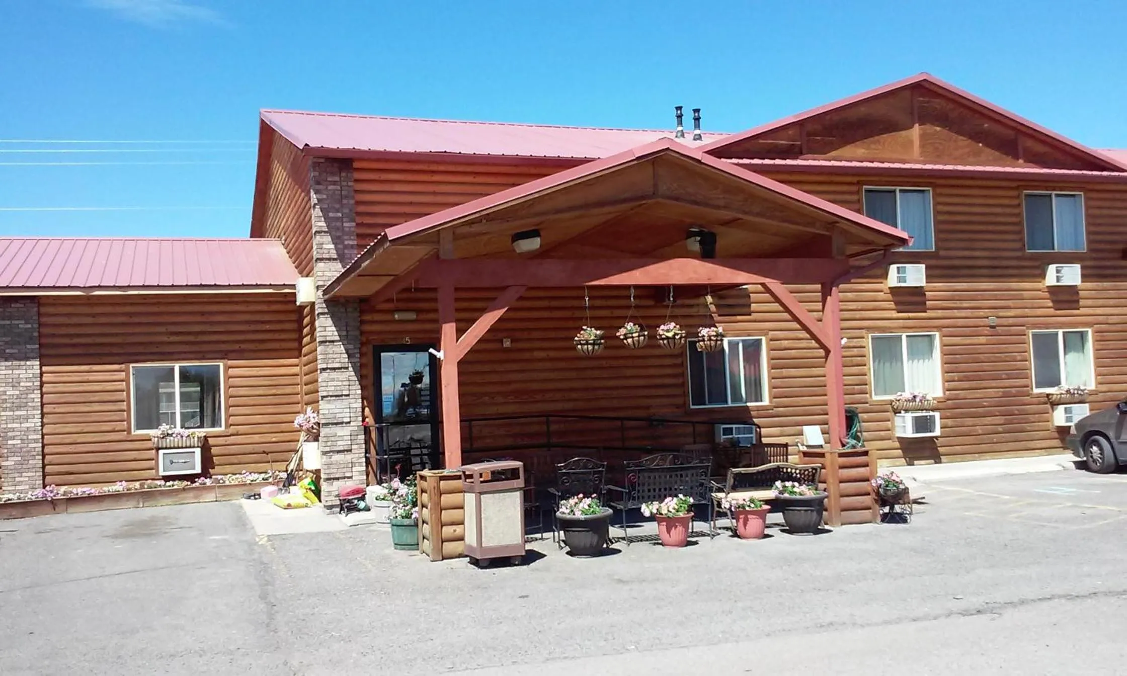 Property building in Super 8 by Wyndham Powell