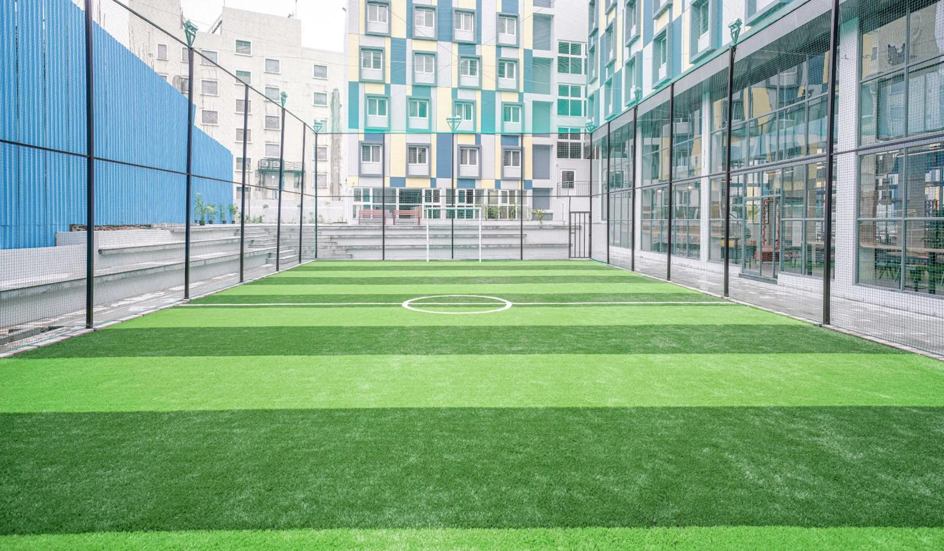 Day in Yello! Stays ITP