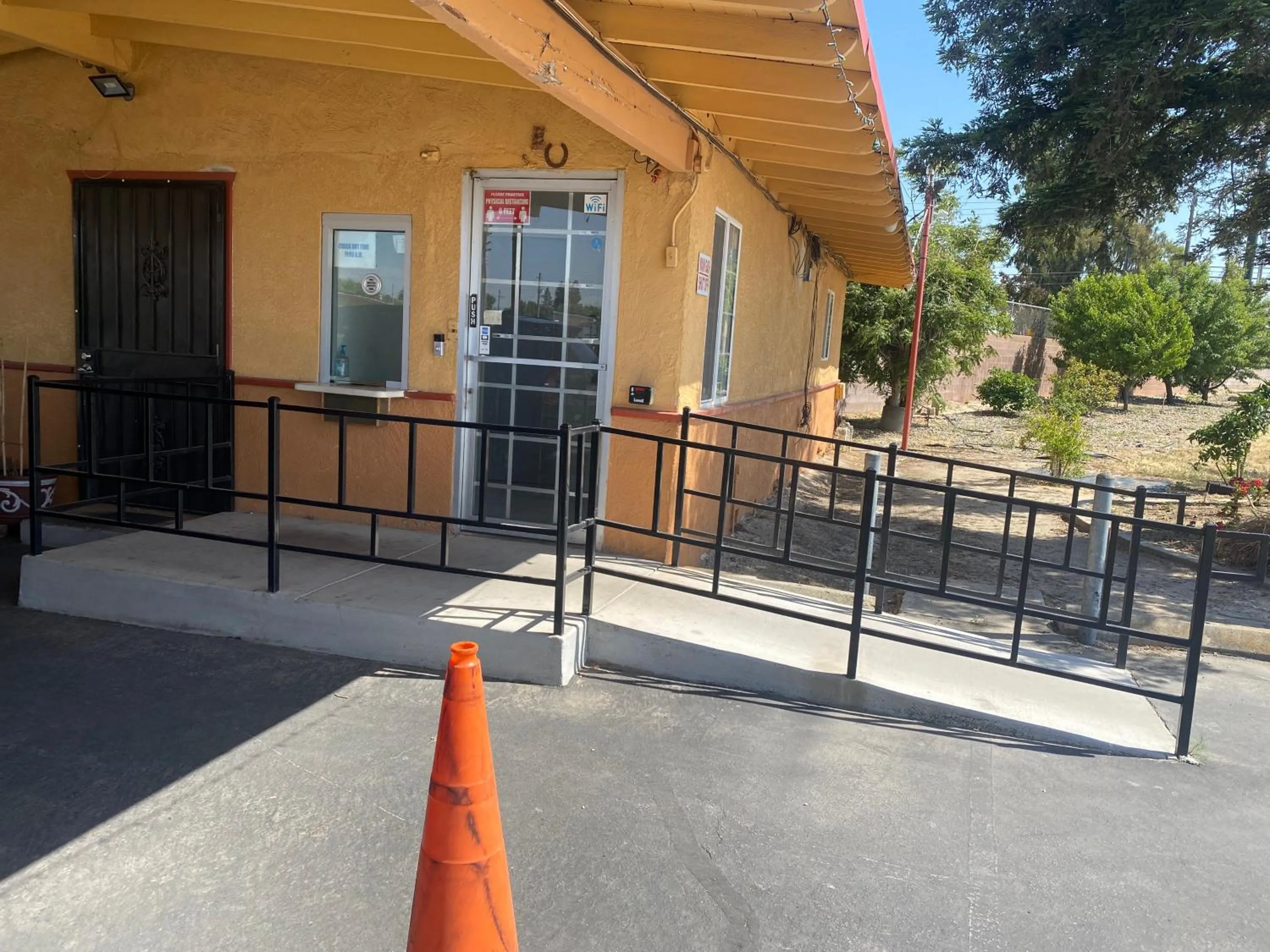 Valley Motel