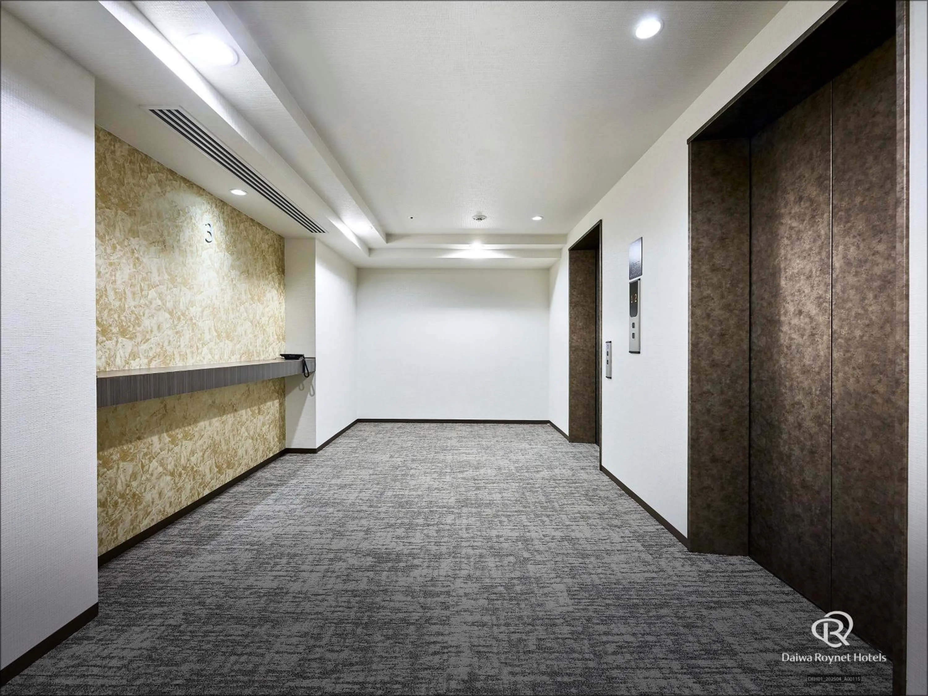 elevator in Daiwa Roynet Hotel Morioka