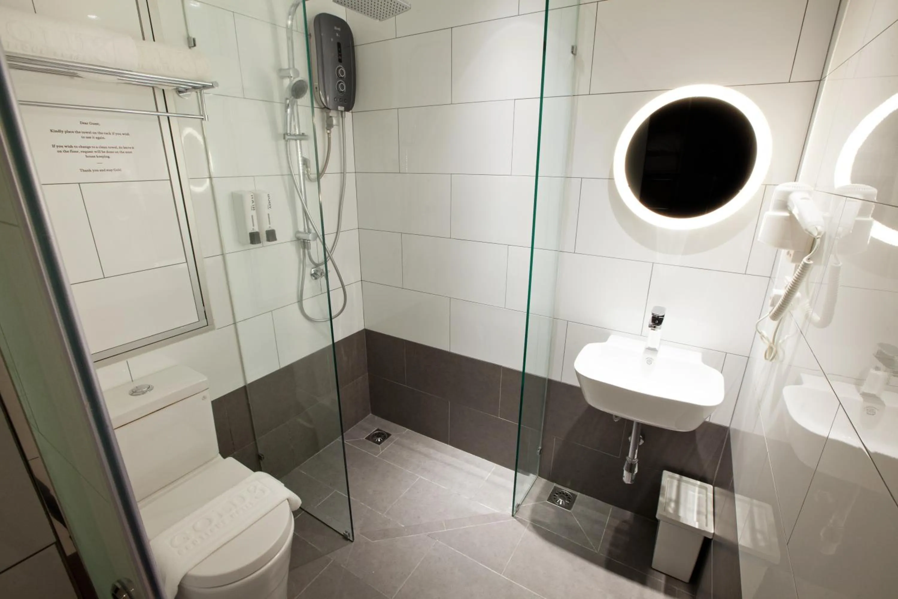 Bathroom in Gold3 Boutique Hotel