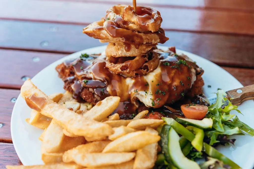 Restaurant/places to eat in The Mayfair Emerald