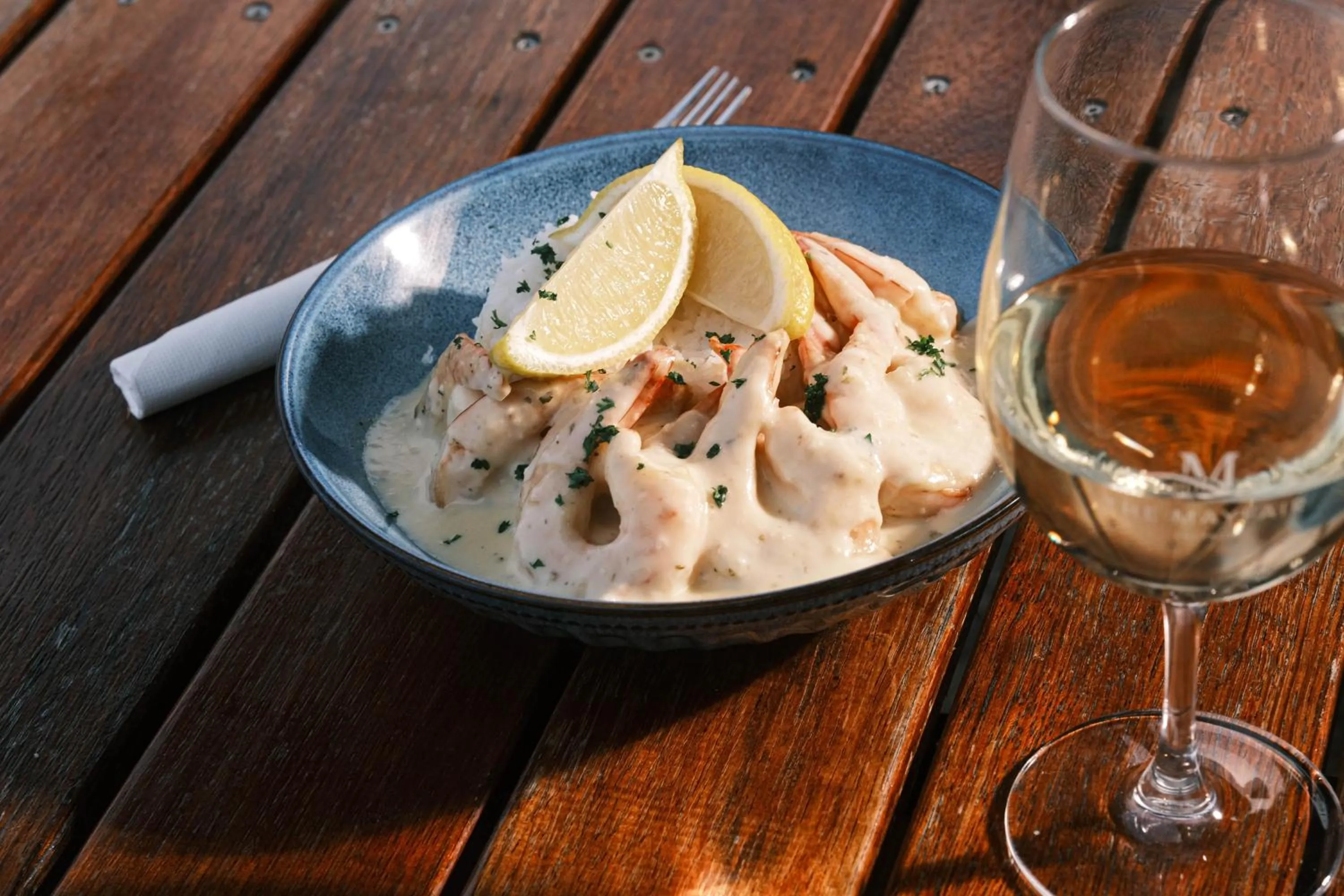 Food and drinks in The Mayfair Emerald