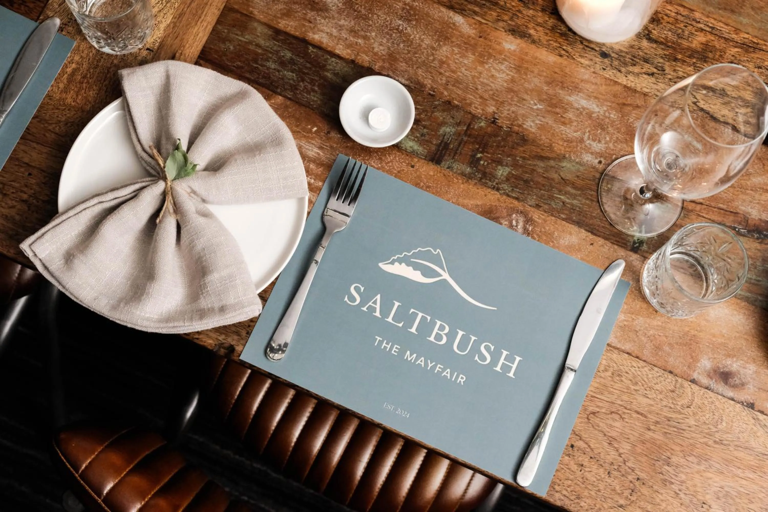 Restaurant/places to eat in The Mayfair Emerald