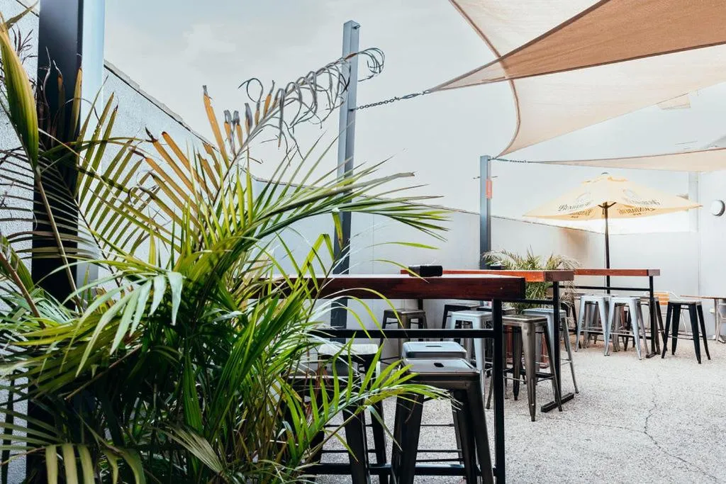 Lounge or bar in The Mayfair Emerald