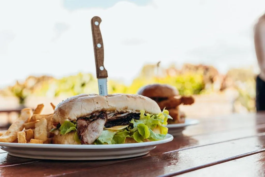 Restaurant/places to eat in The Mayfair Emerald