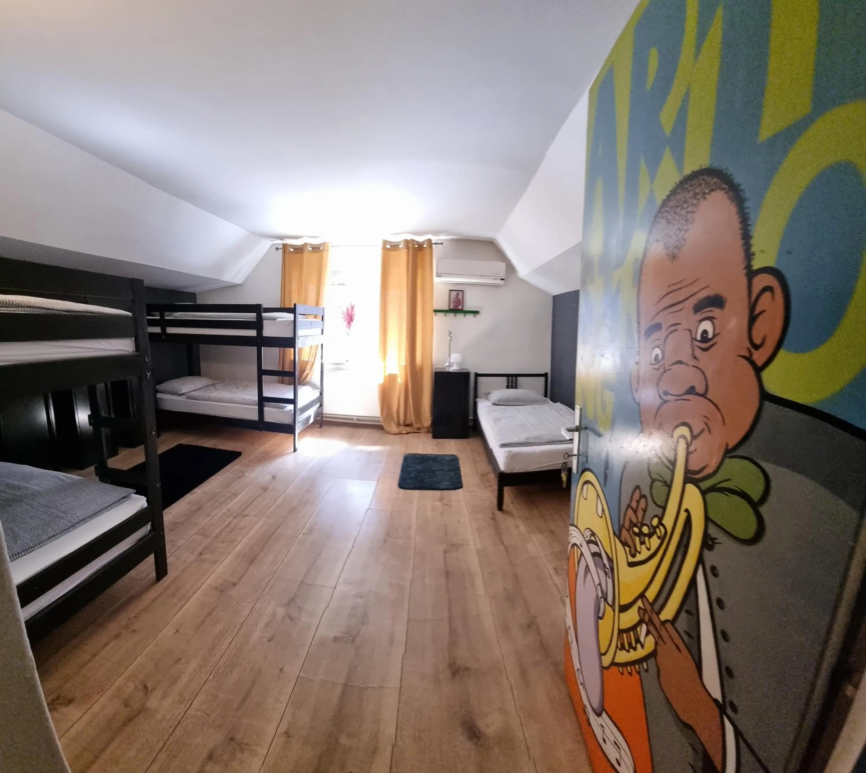 Bed in Sax Pub Hostel Ljubljana