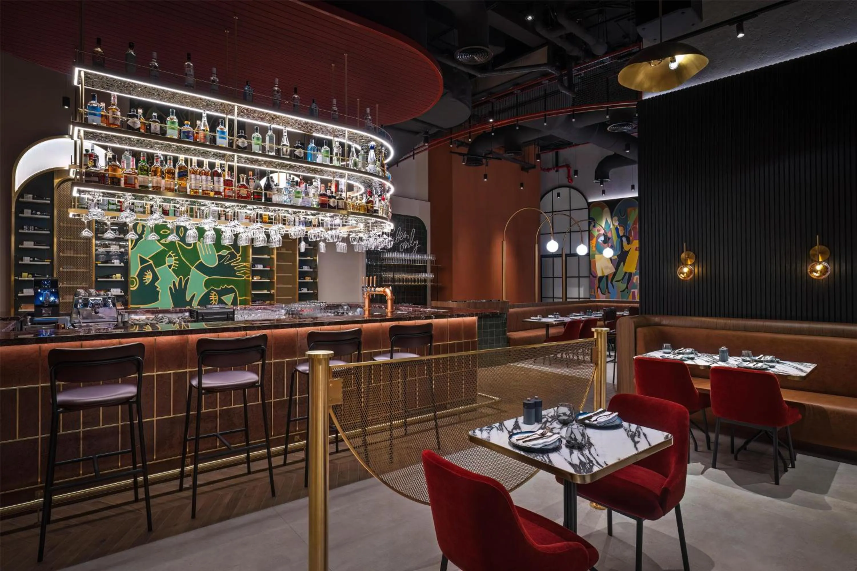 Lounge or bar in Embassy Suites By Hilton Dubai Business Bay