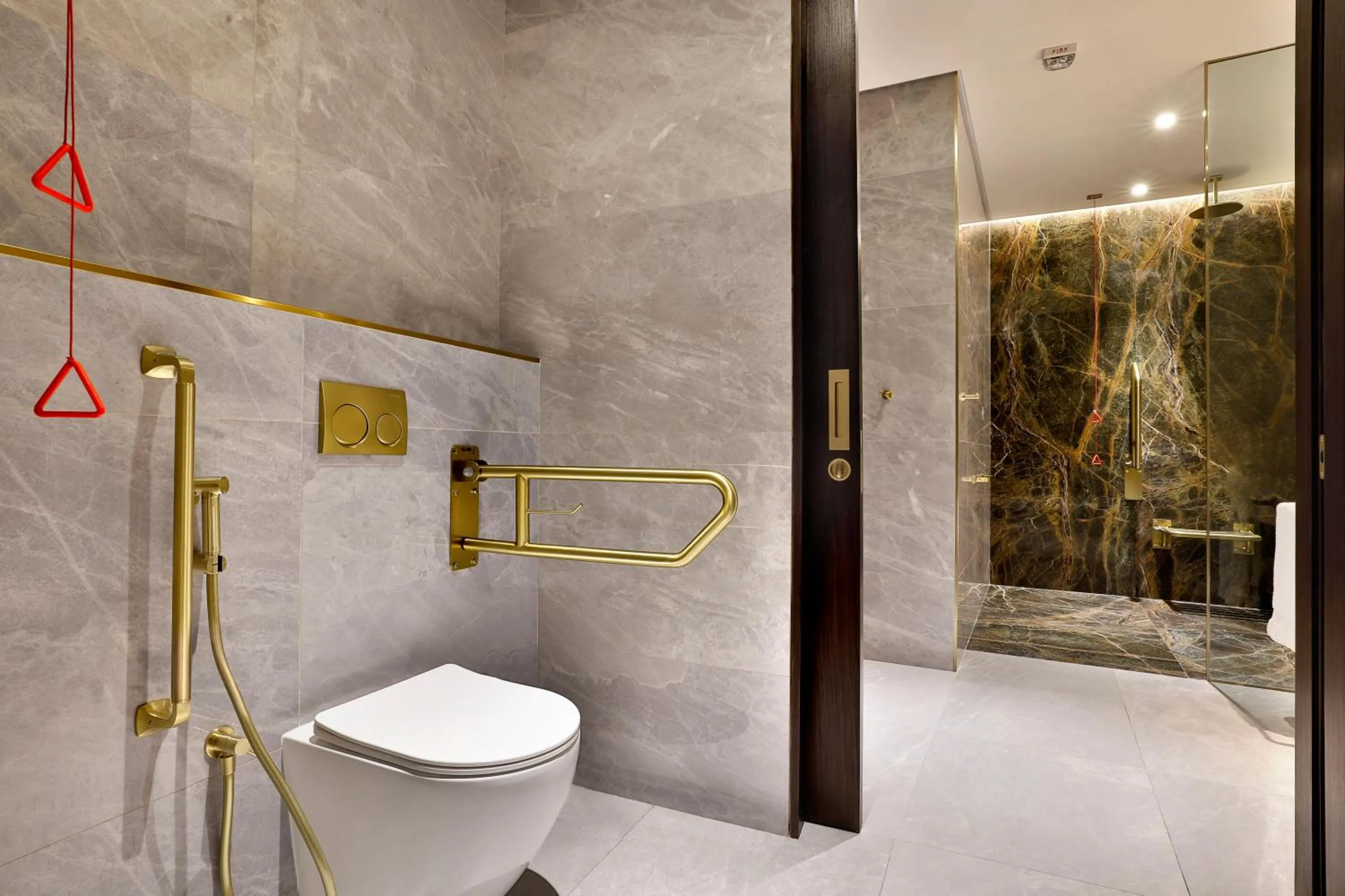 Toilet in Embassy Suites By Hilton Dubai Business Bay