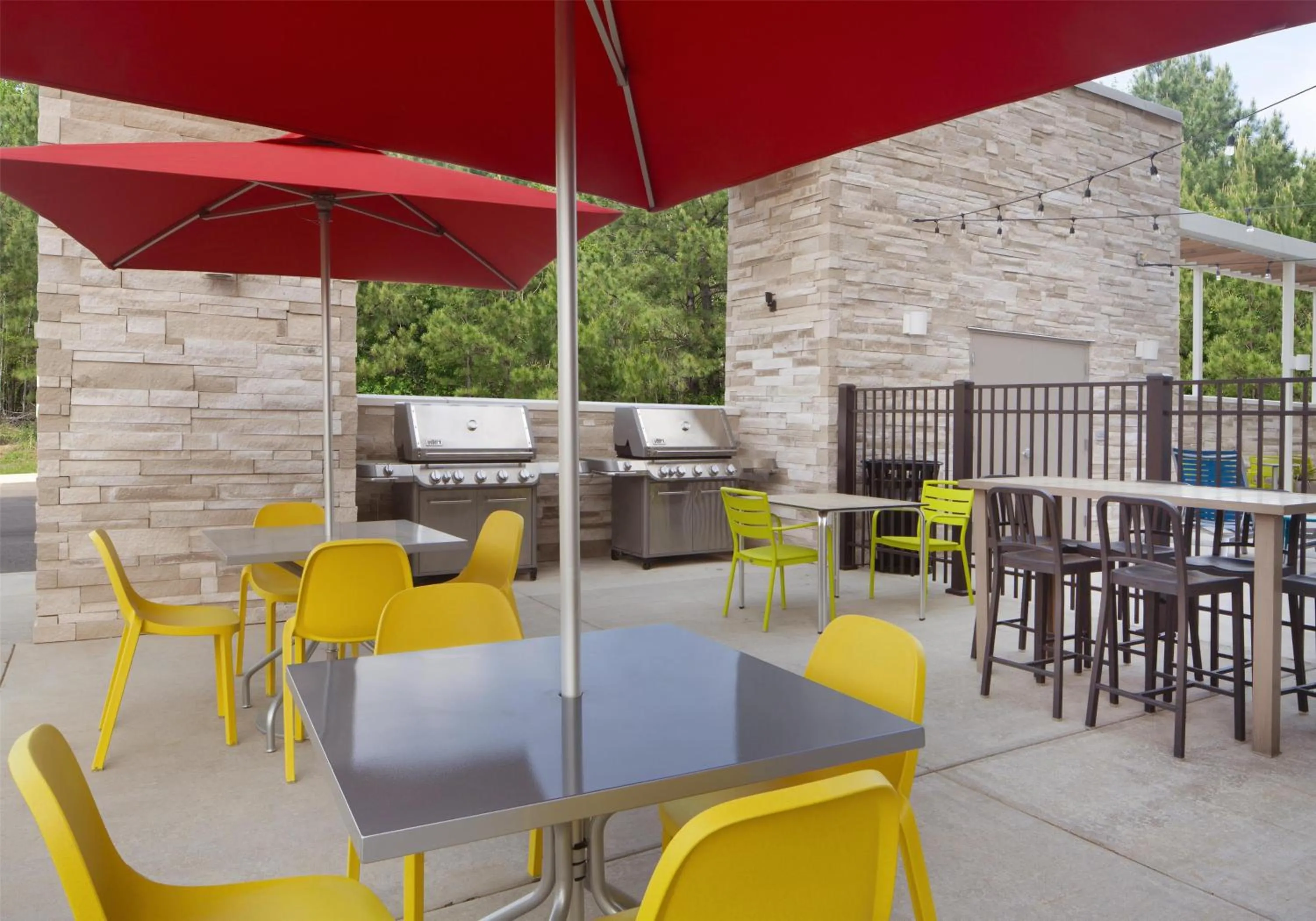 Patio in Home2 Suites By Hilton Jackson