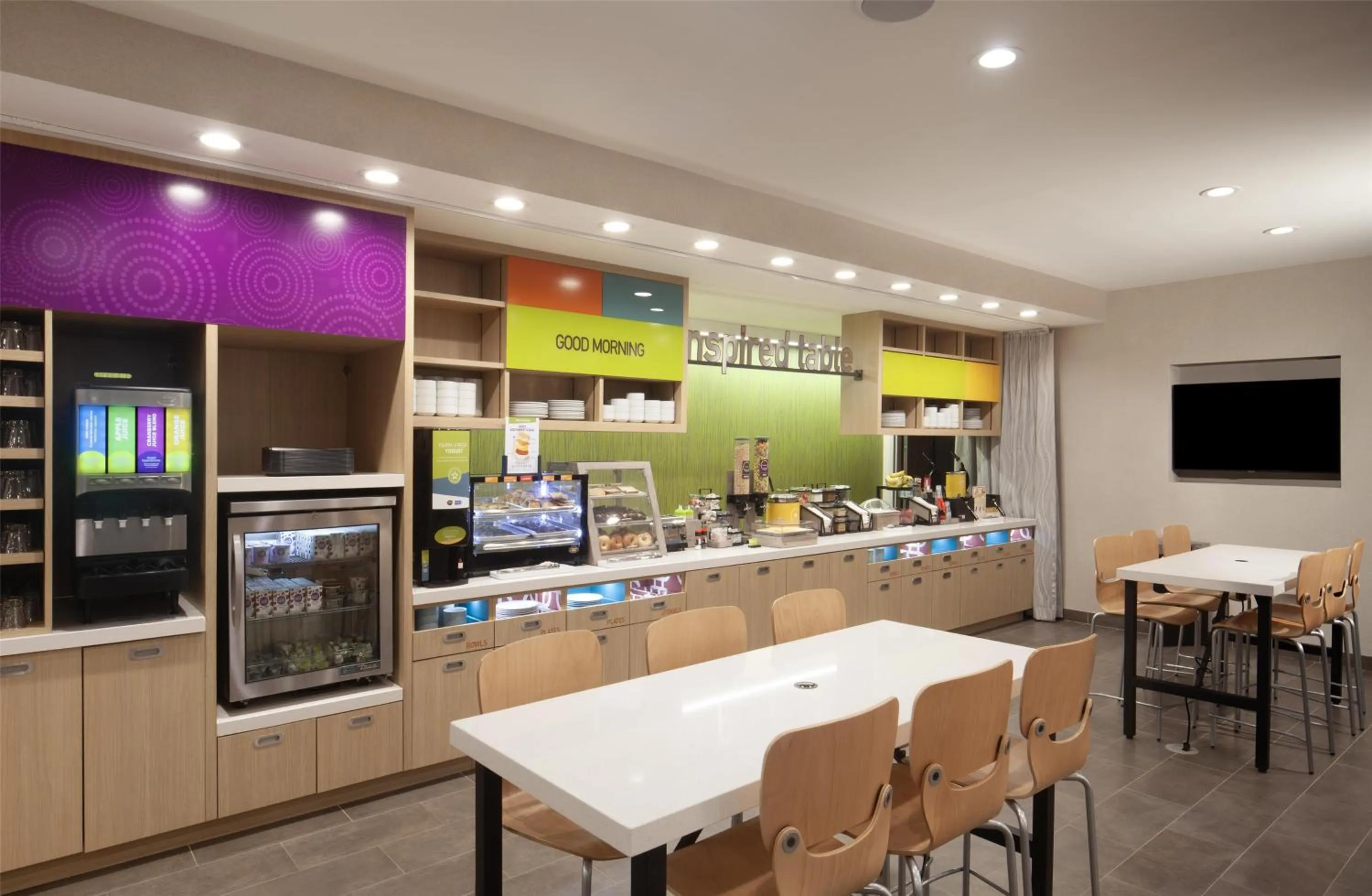 Breakfast in Home2 Suites By Hilton Jackson